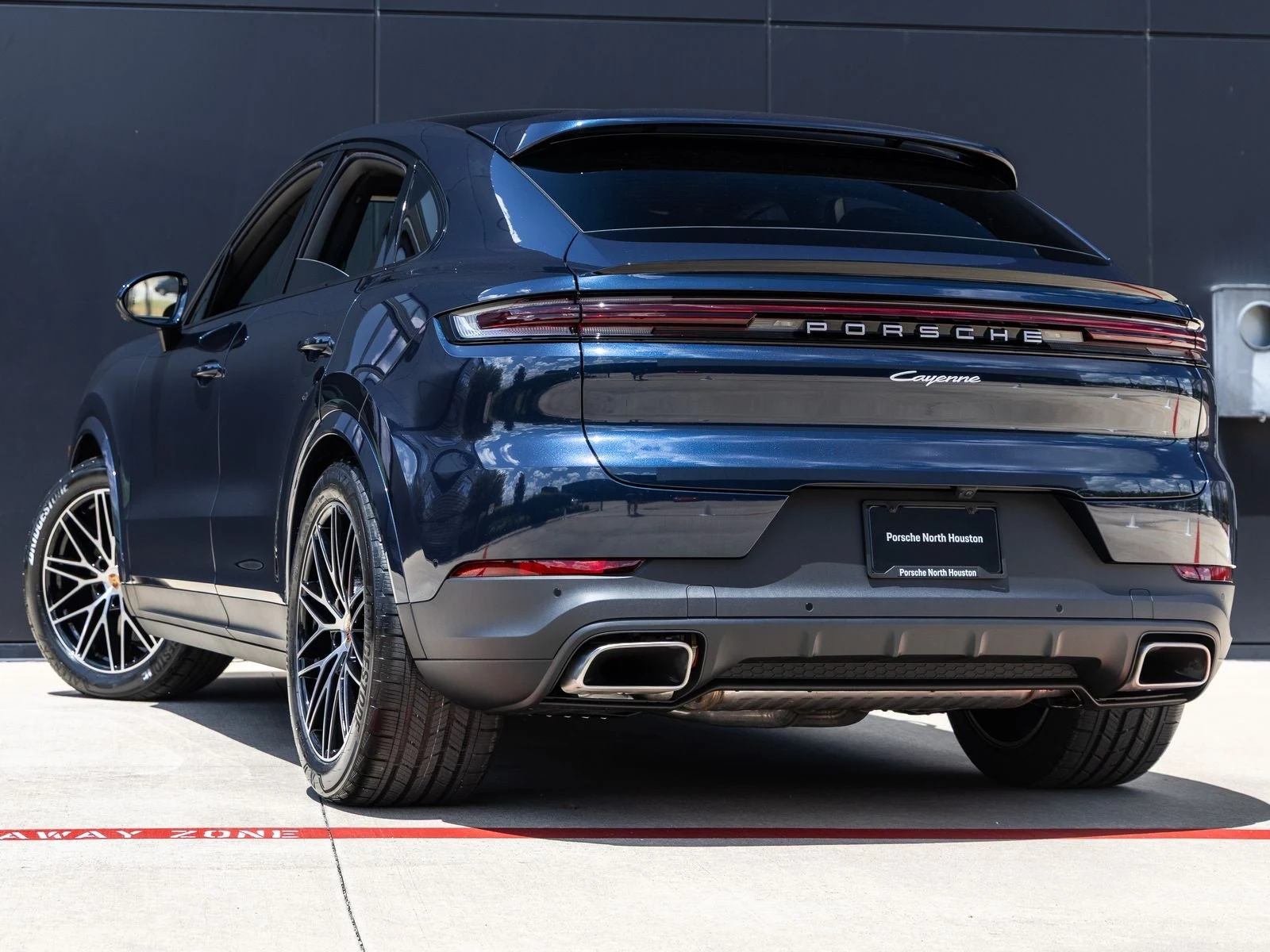 2026 Porsche Cayenne Coupé (3rd Generation), 3/20