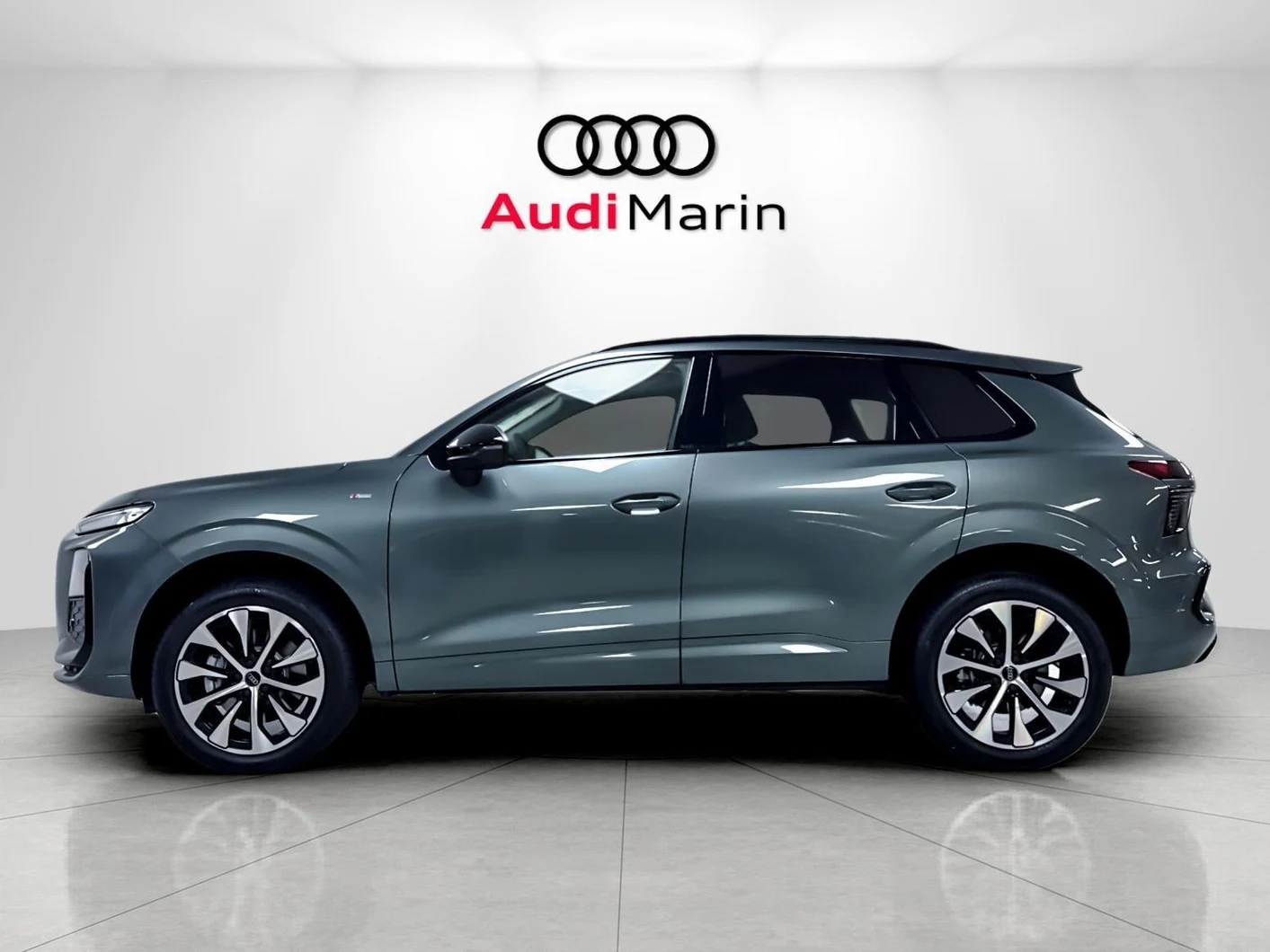 2026 Audi Q3 S line (FJ), 2/20