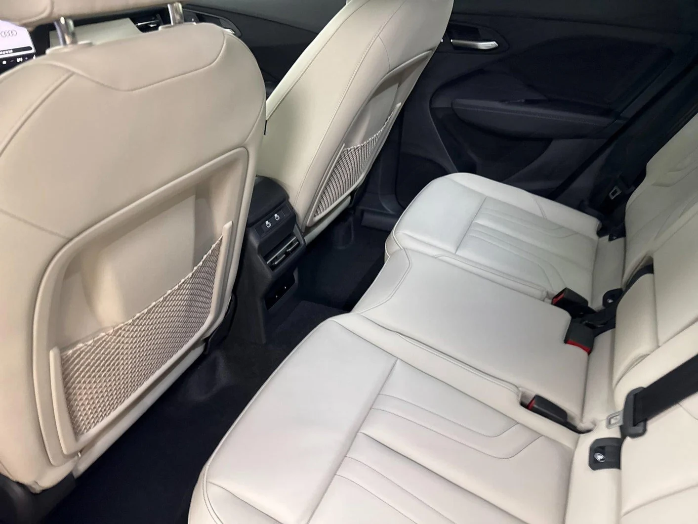 2026 Audi Q3 S line (FJ), 11/20
