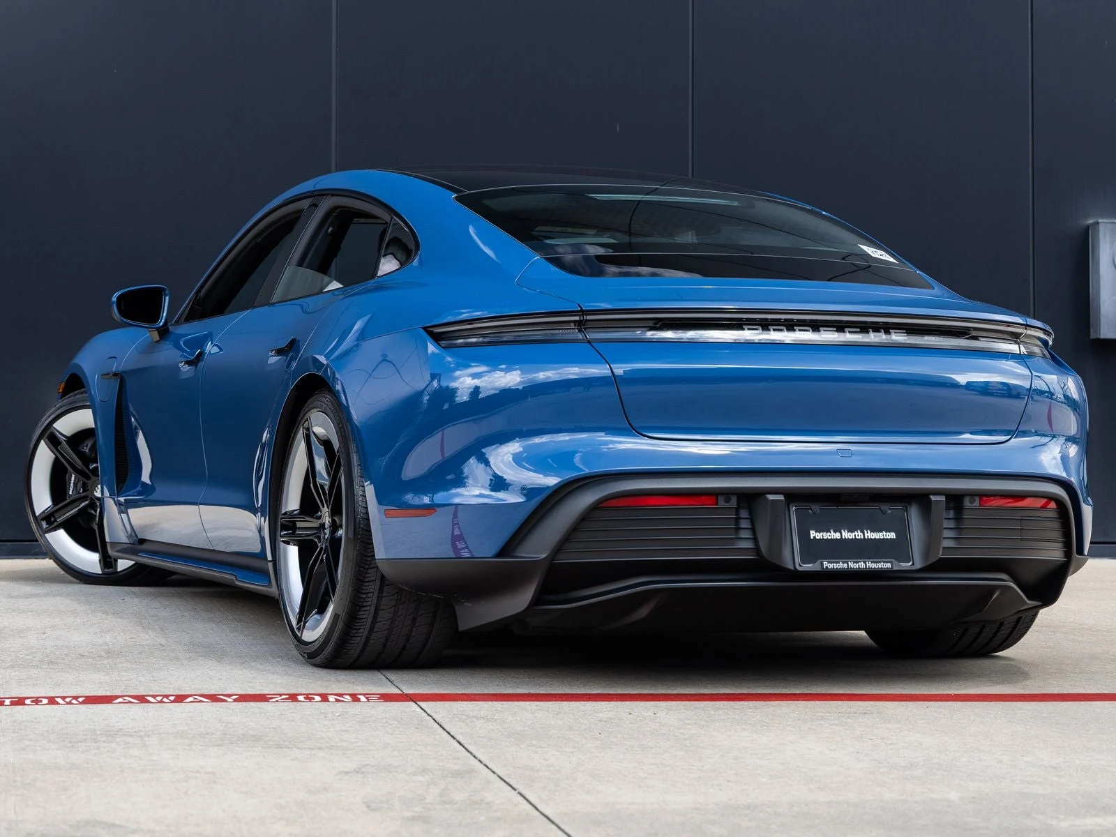 2026 Porsche Taycan 4 Sedan (2025 Update), 3/20