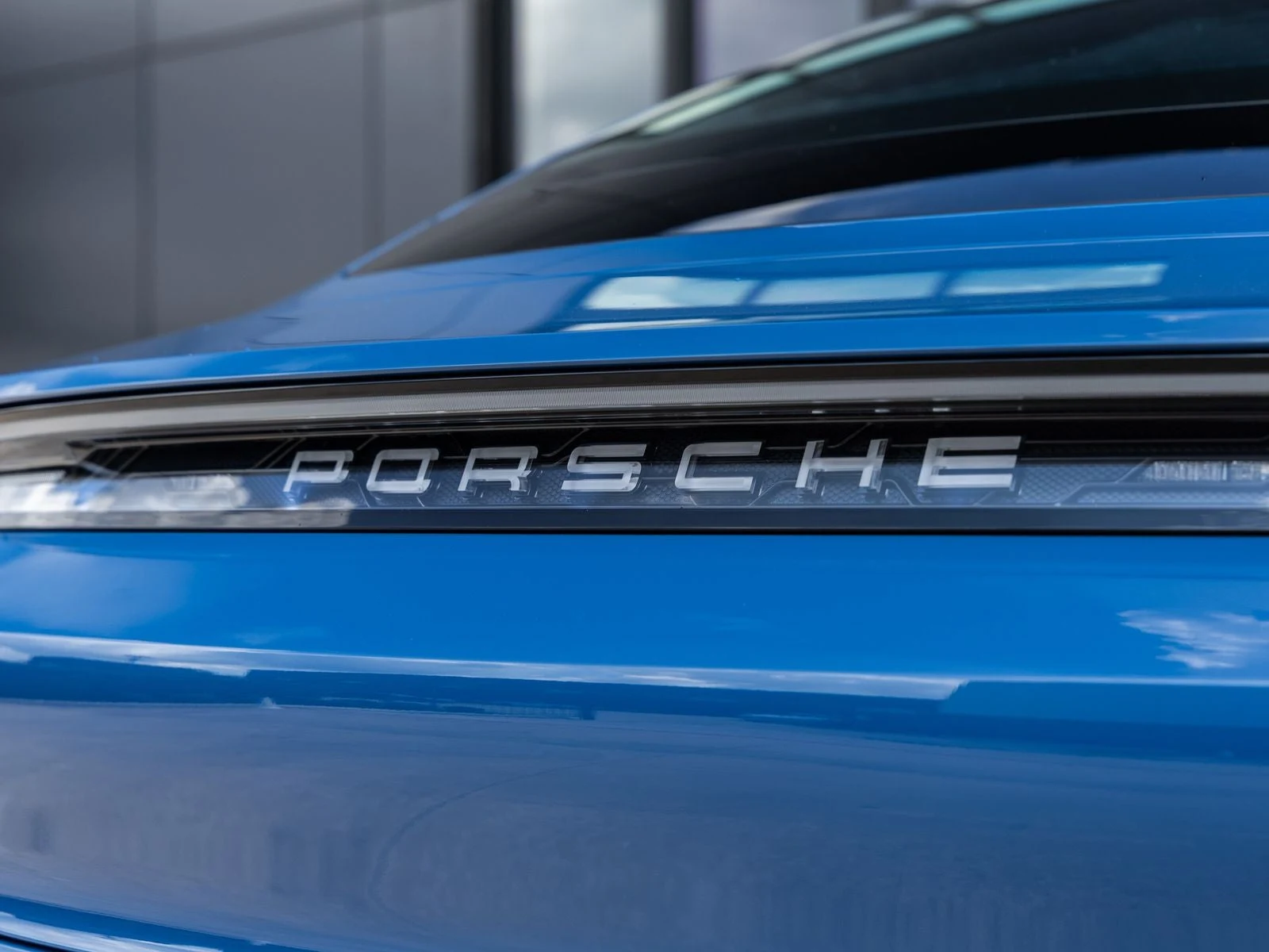 2026 Porsche Taycan 4 Sedan (2025 Update), 15/20