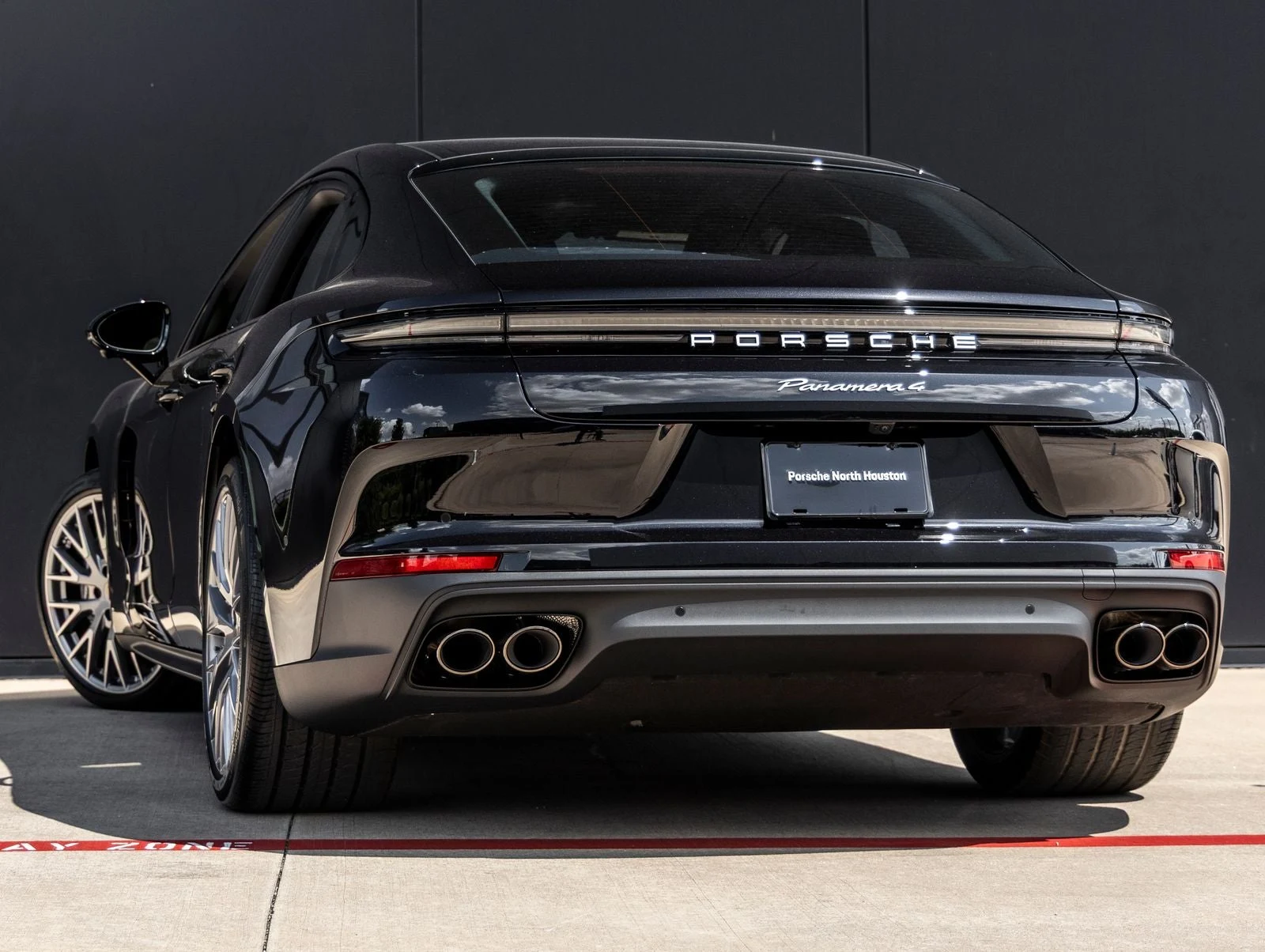 2026 Porsche Panamera 4 (976), 3/20