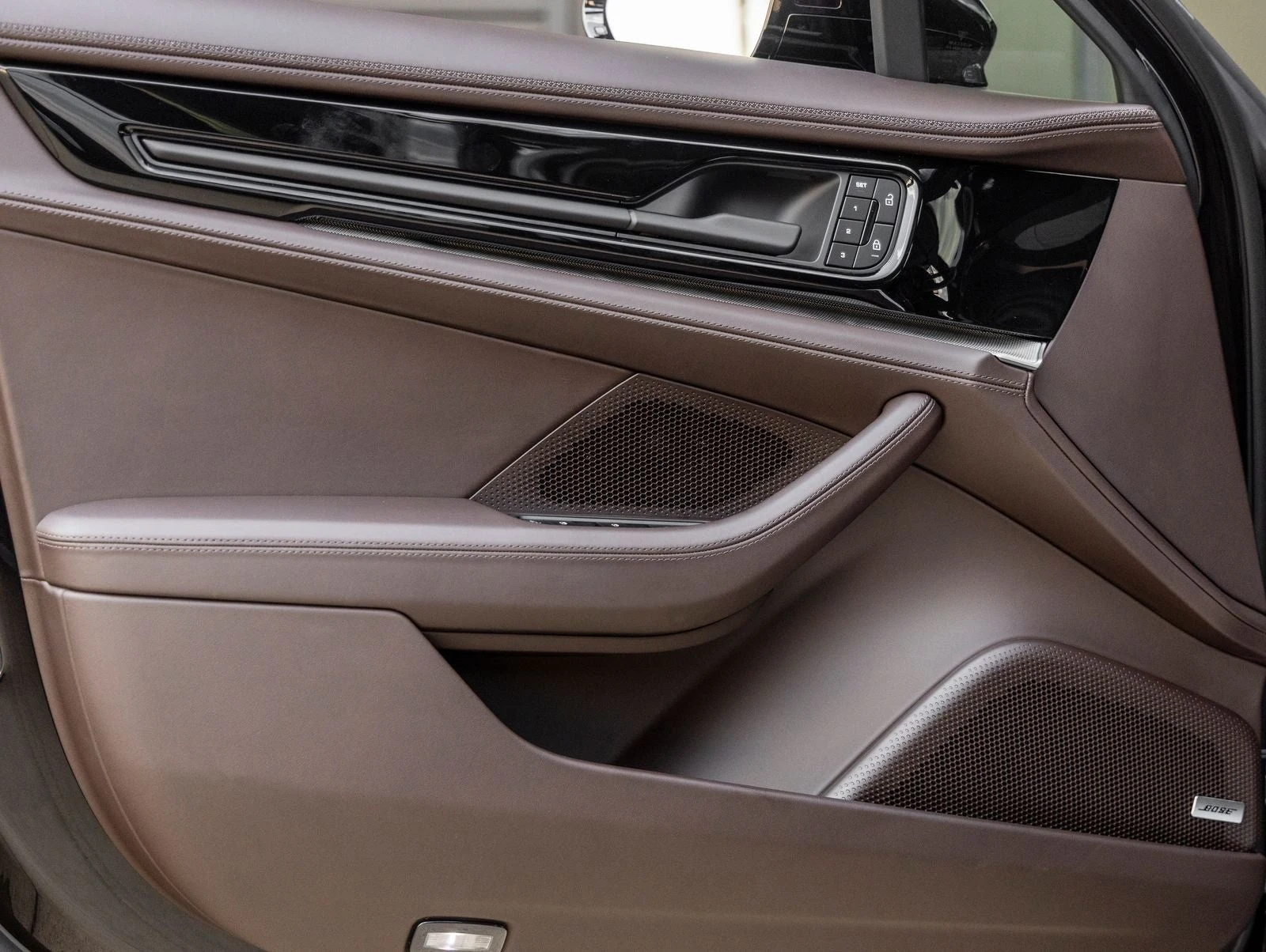 2026 Porsche Panamera 4 (976), 20/20