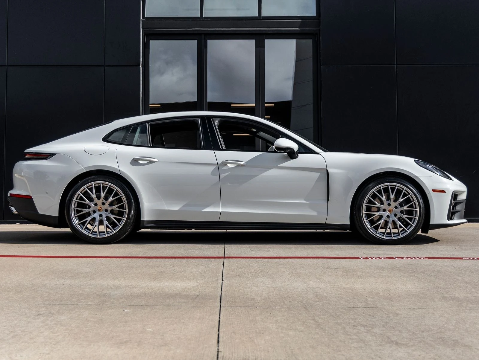 2026 Porsche Panamera 4 (976), 12/20