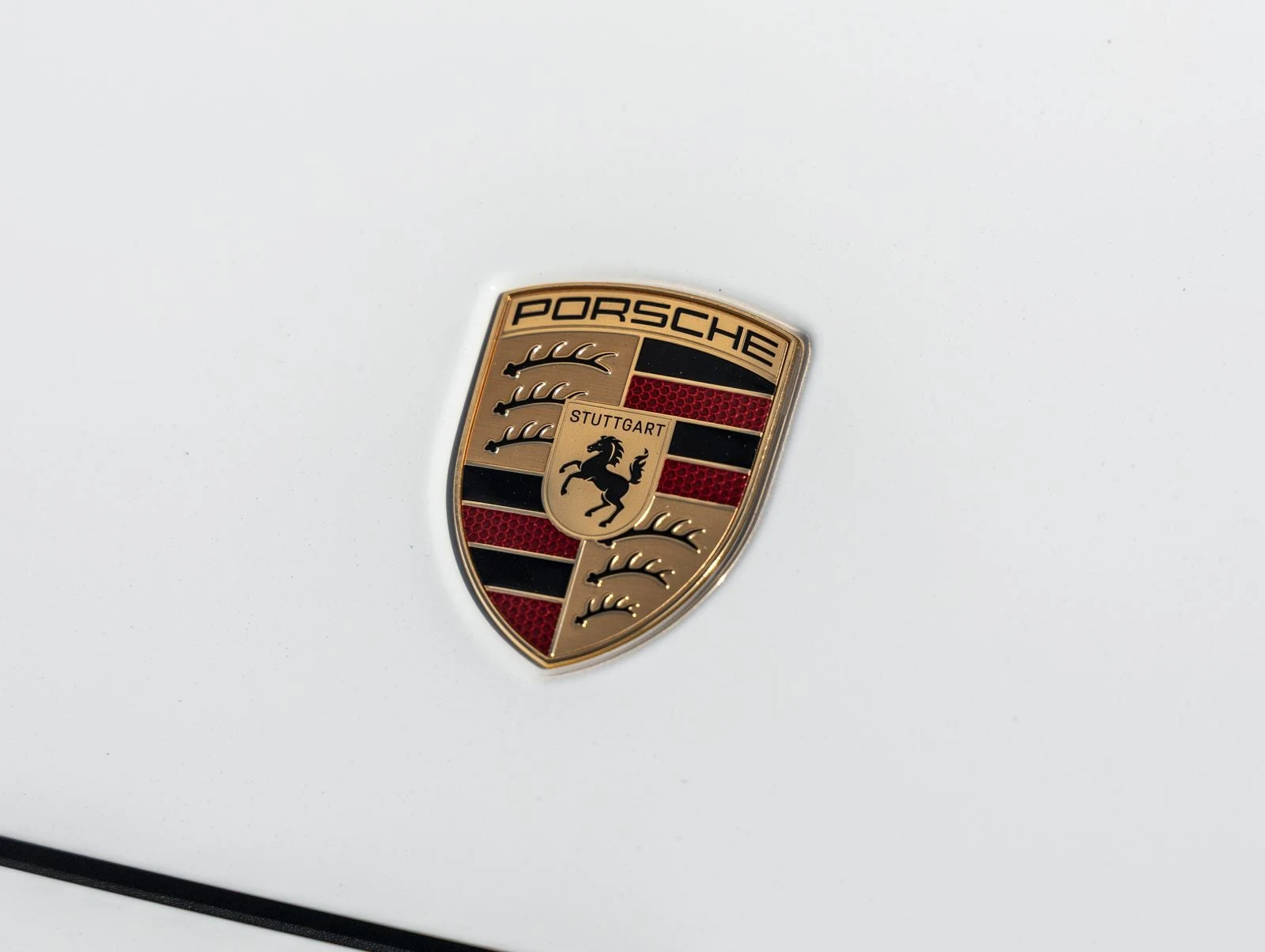 2026 Porsche Panamera 4 (976), 19/20