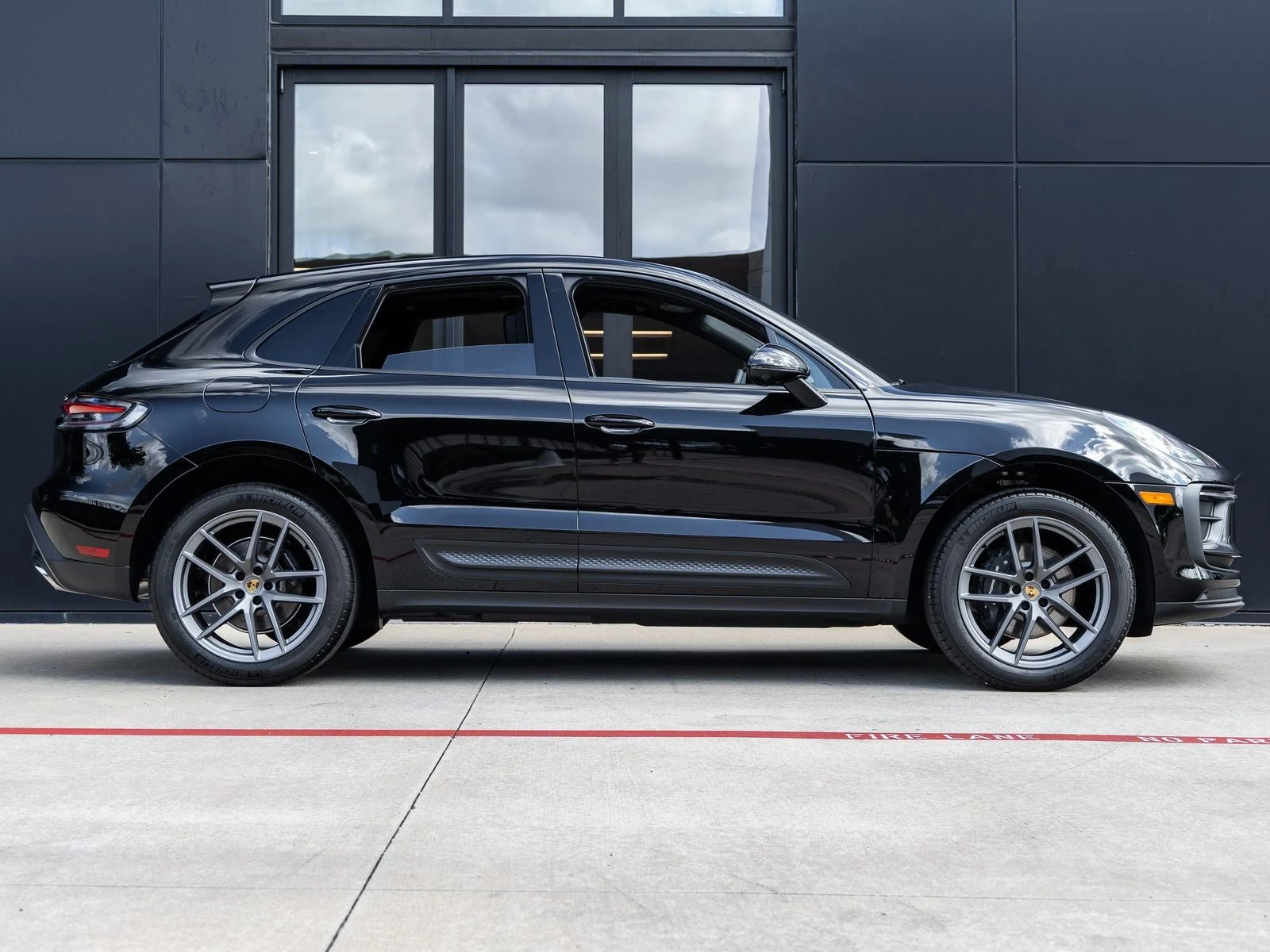 2026 Porsche Macan (95B), 12/20