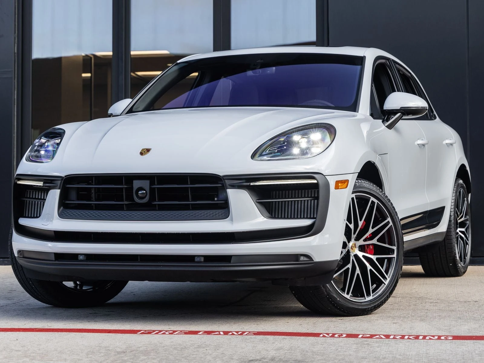 Porsche Macan S (95B) · Carrara White Metallic · Indigo Auto Group