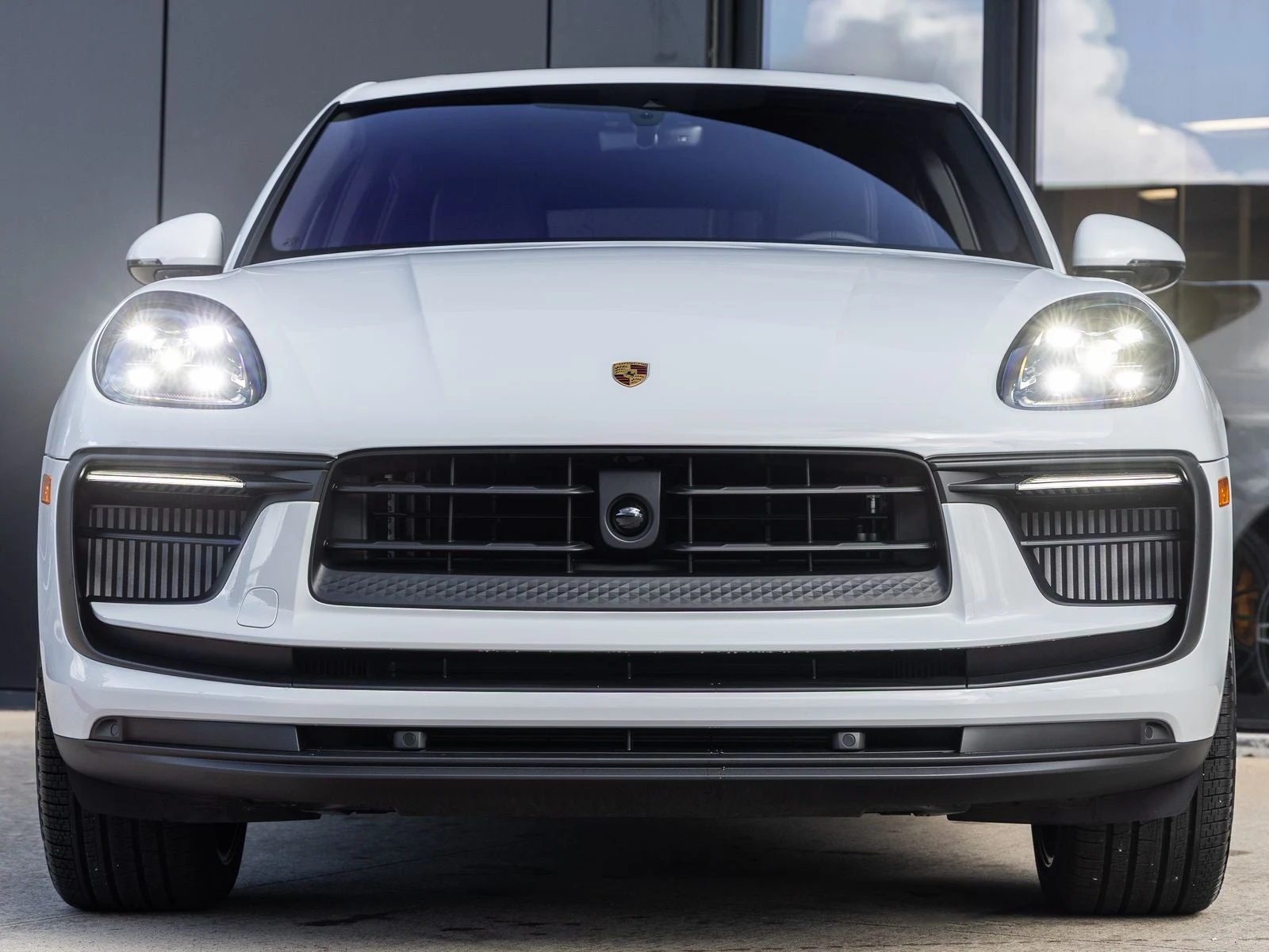 2026 Porsche Macan S (95B), 8/20
