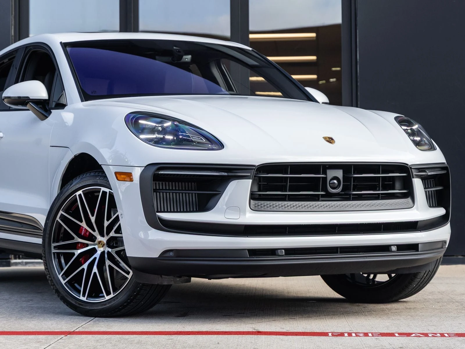 2026 Porsche Macan S (95B), 9/20