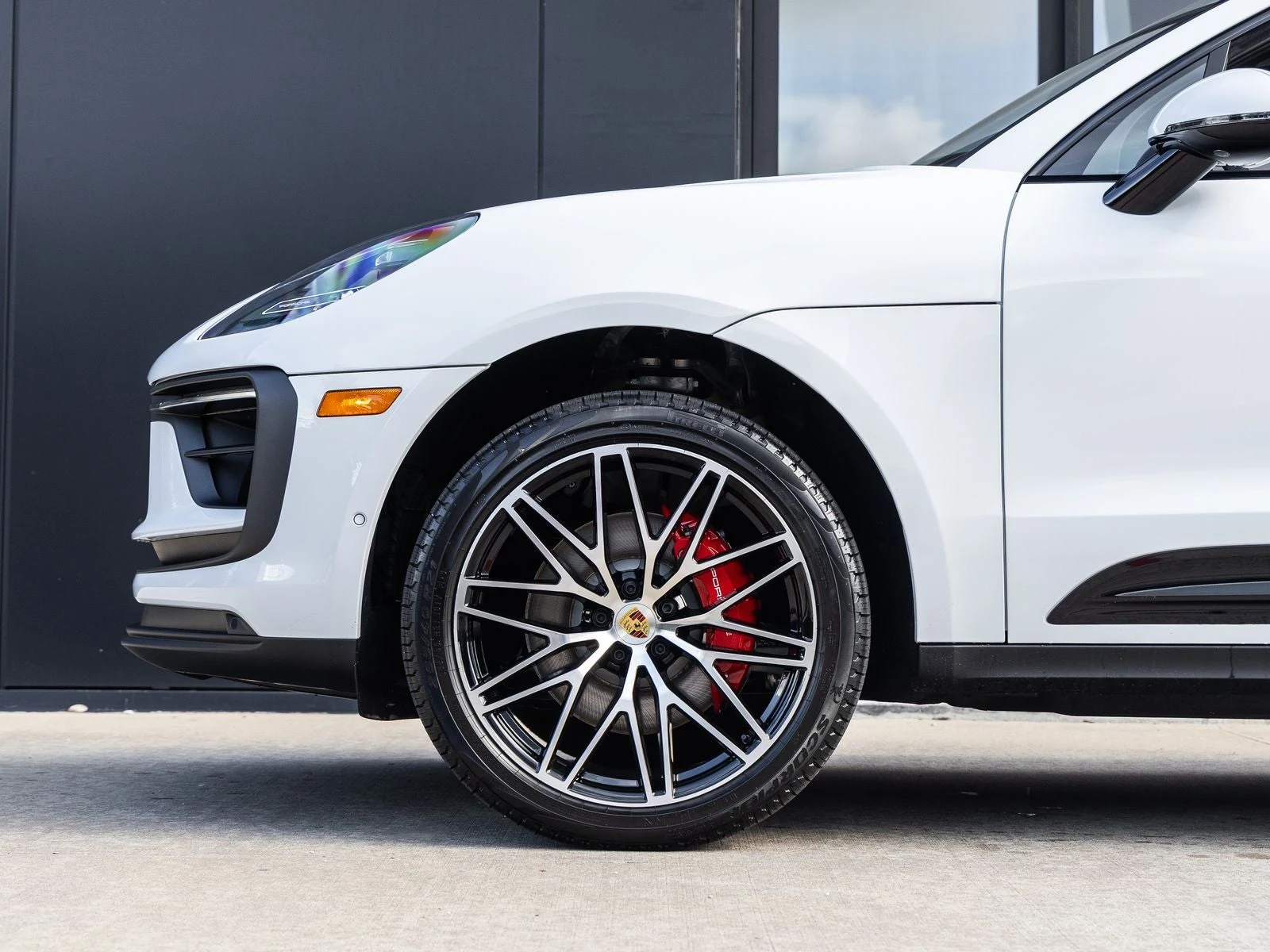 2026 Porsche Macan S (95B), 13/20