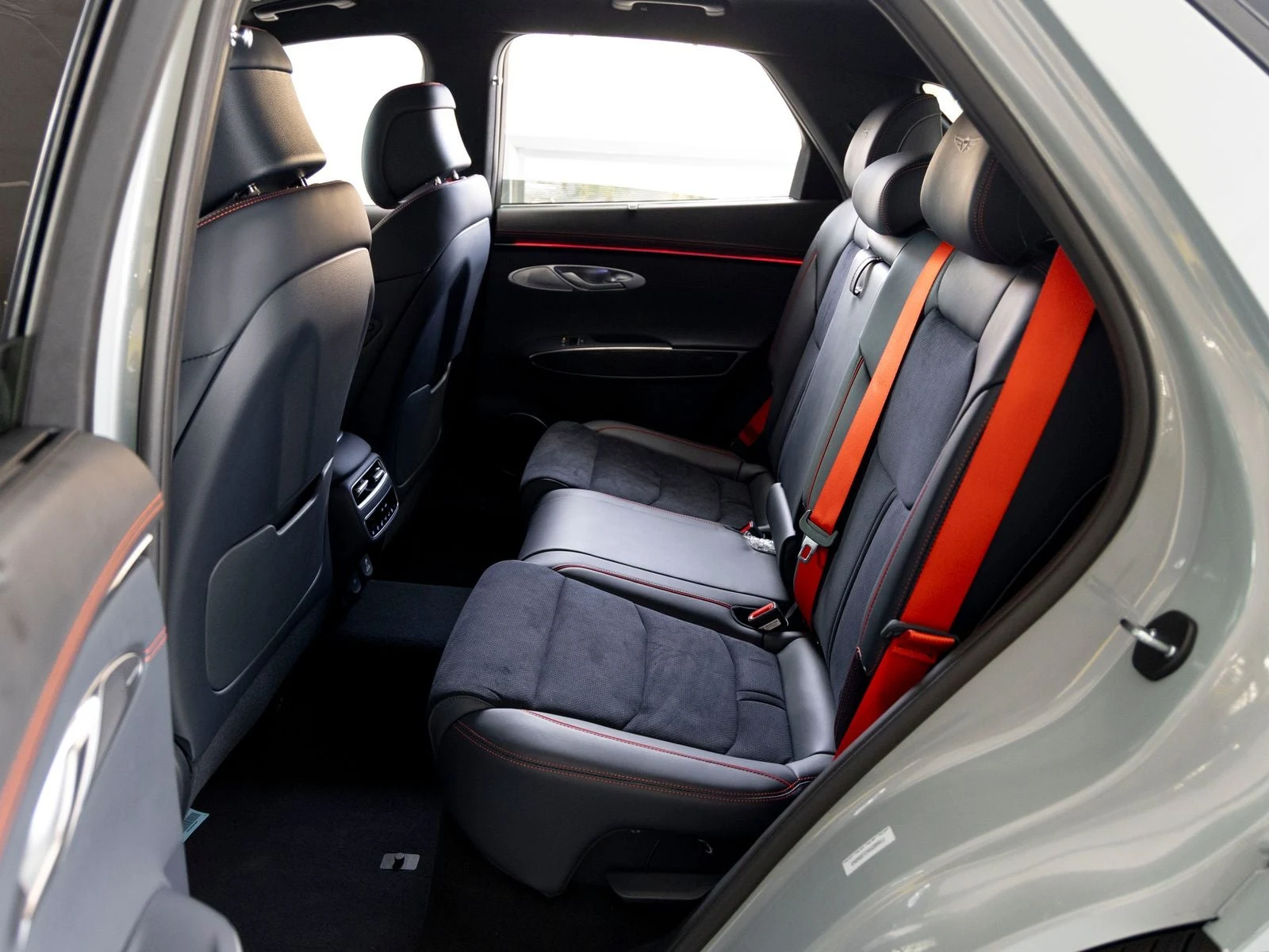2027 Genesis GV70 3.5T Prestige Graphite (2024 Update), 20/20