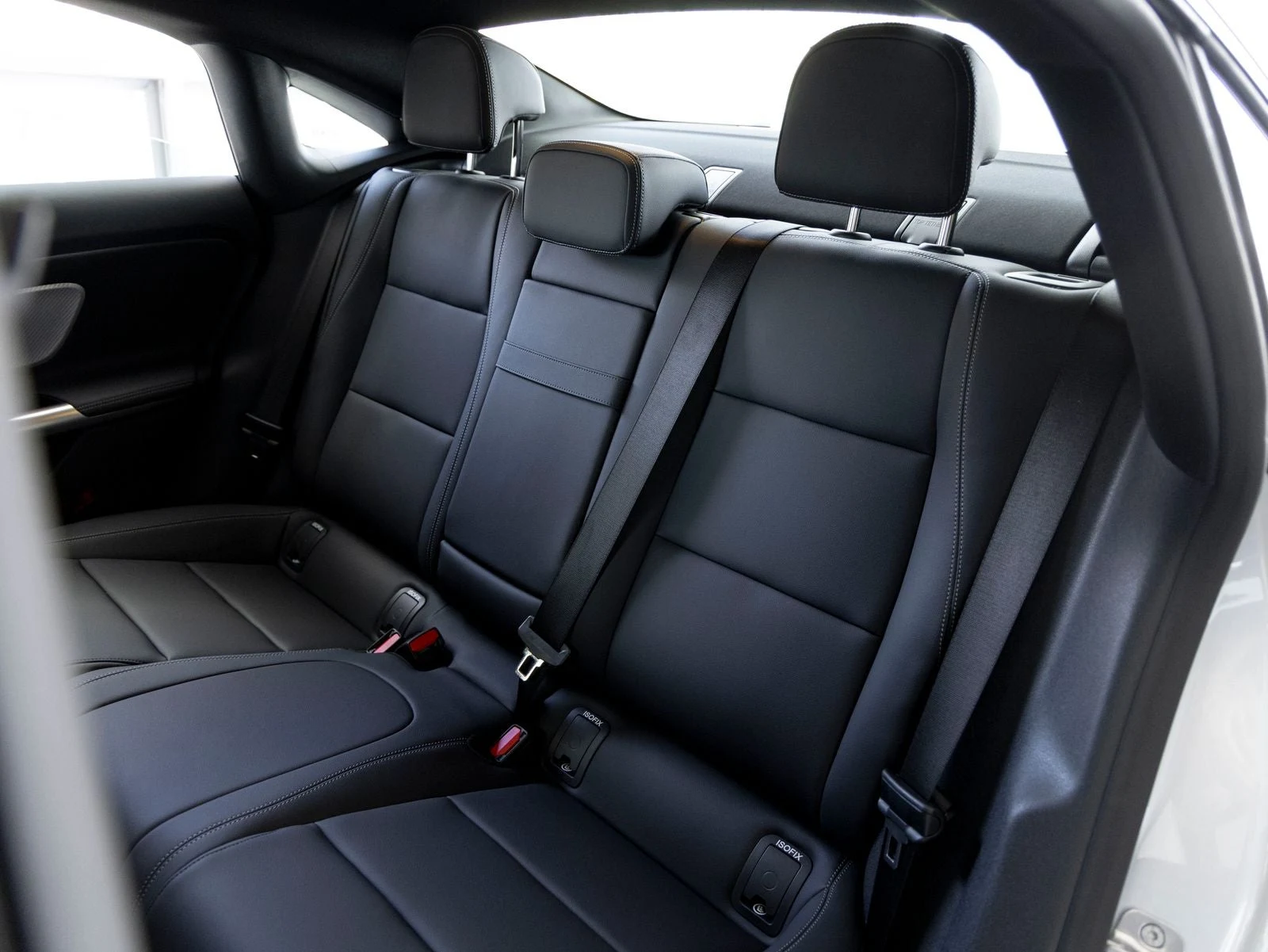 2027 Mercedes-Benz CLA 220 Hybrid (C178), 19/20