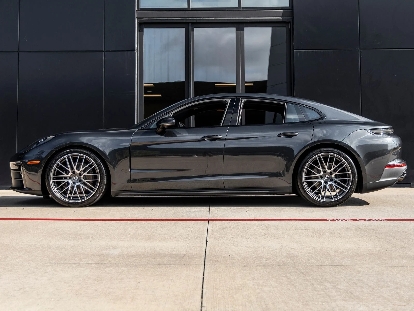 2026 Porsche Panamera (976), 2/20