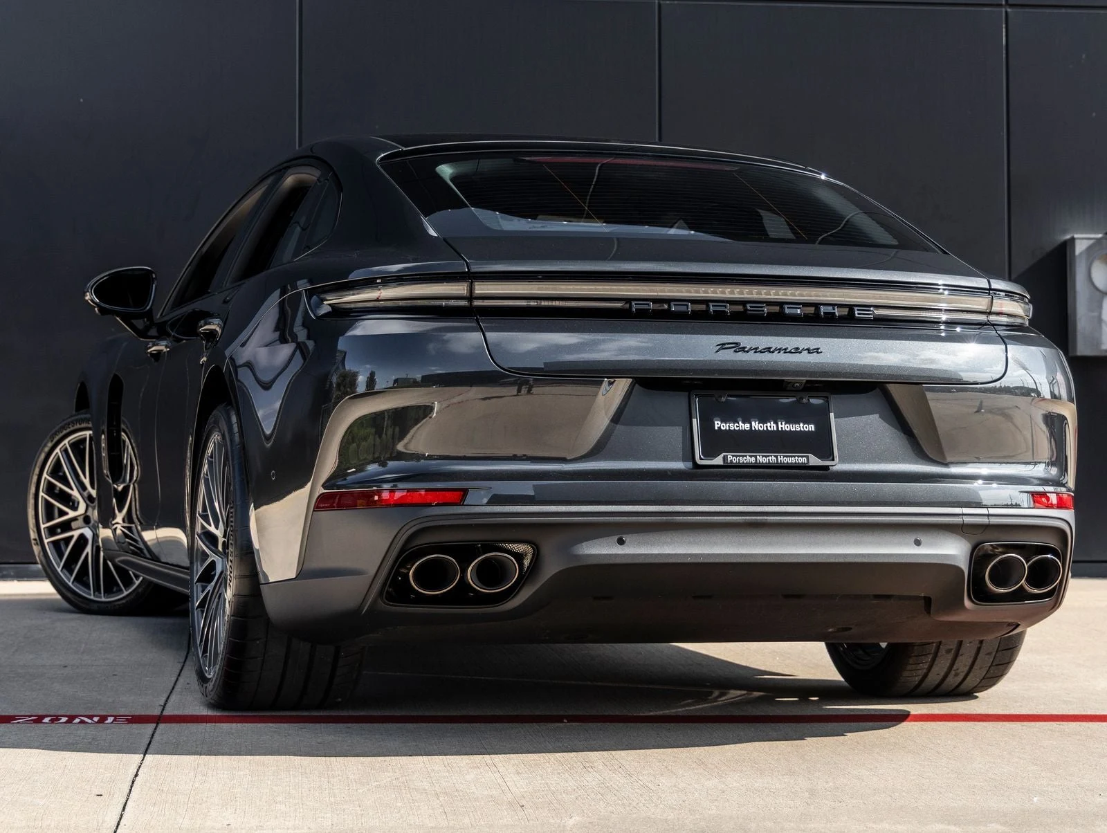 2026 Porsche Panamera (976), 3/20