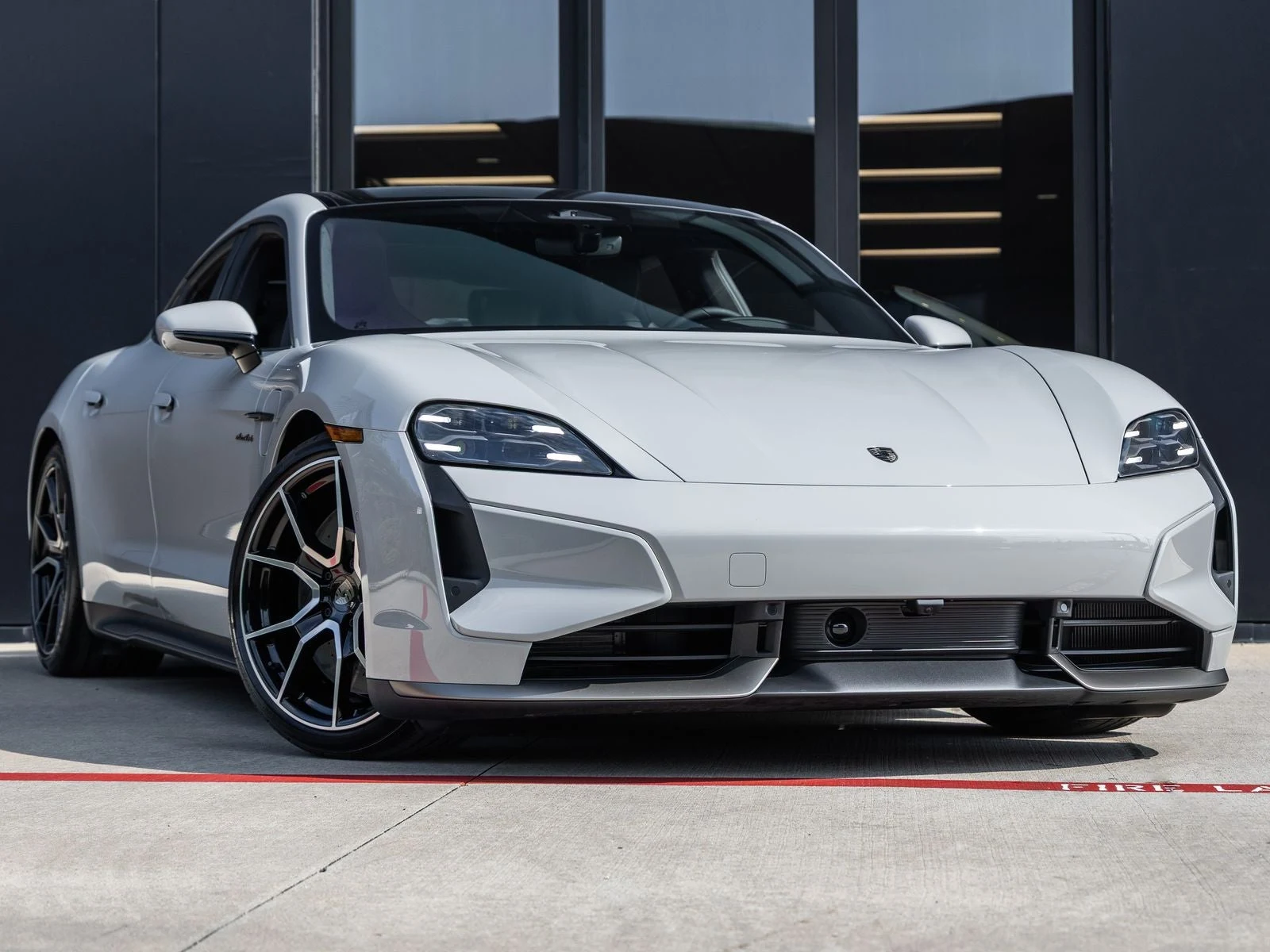 2026 Porsche Taycan Turbo S (2025 Update), 6/20