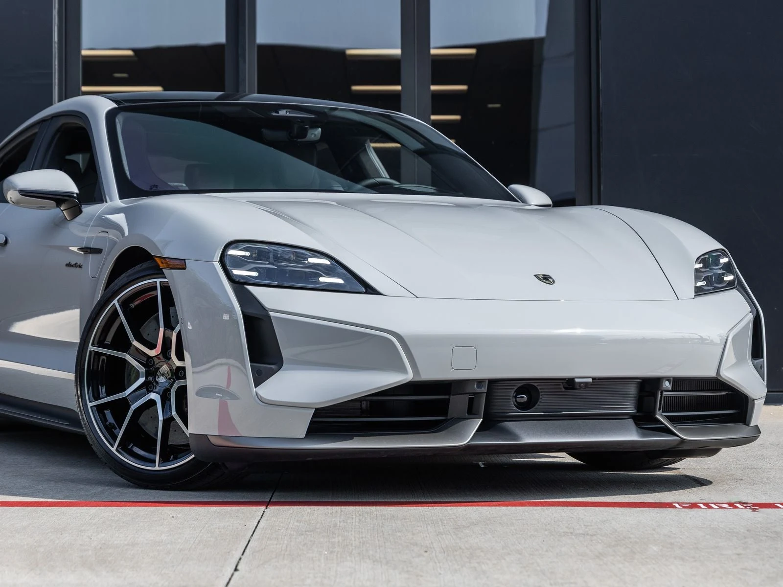 2026 Porsche Taycan Turbo S (2025 Update), 9/20