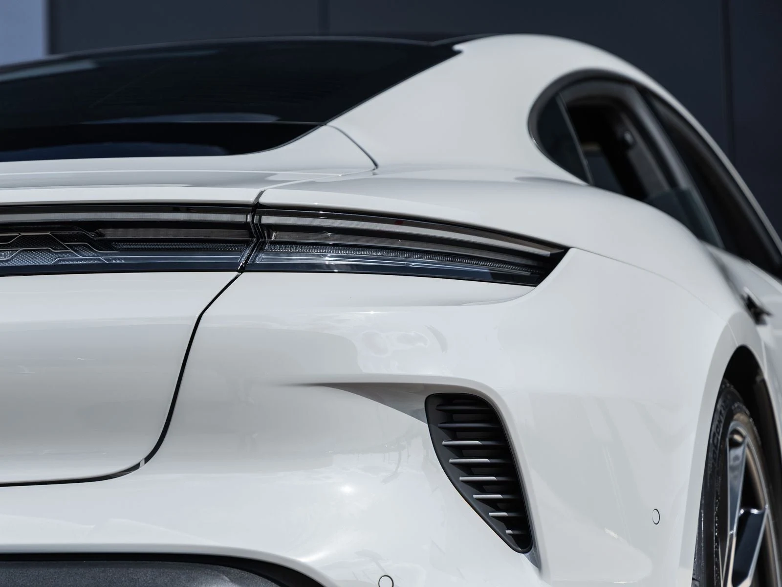 2026 Porsche Taycan Turbo S (2025 Update), 16/20