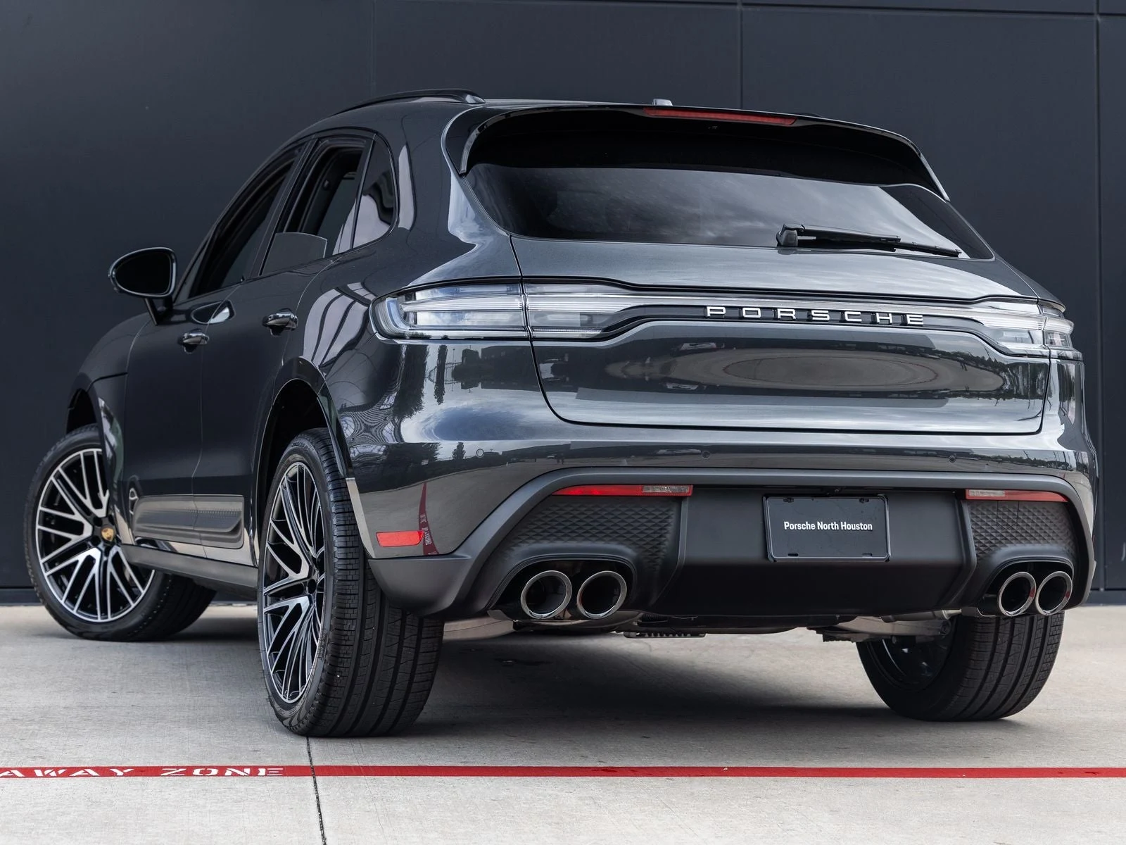 2026 Porsche Macan (95B), 3/20