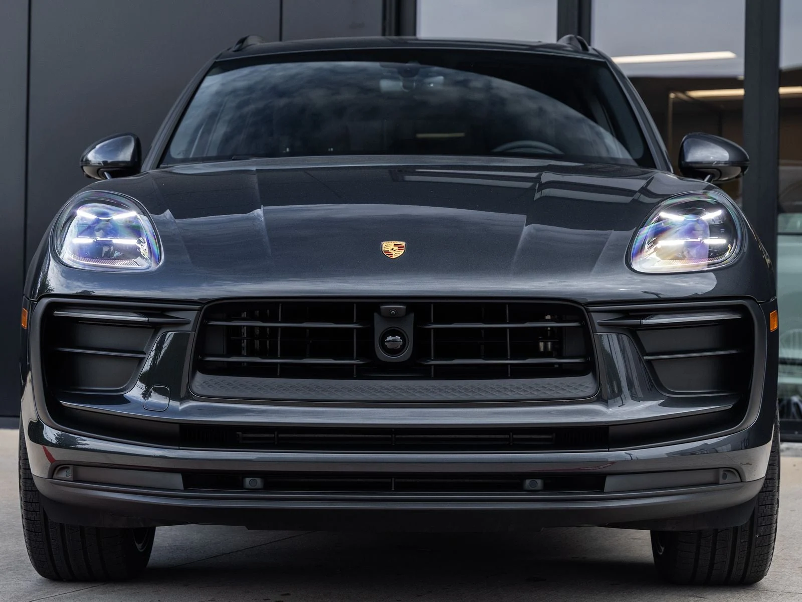 2026 Porsche Macan (95B), 8/20