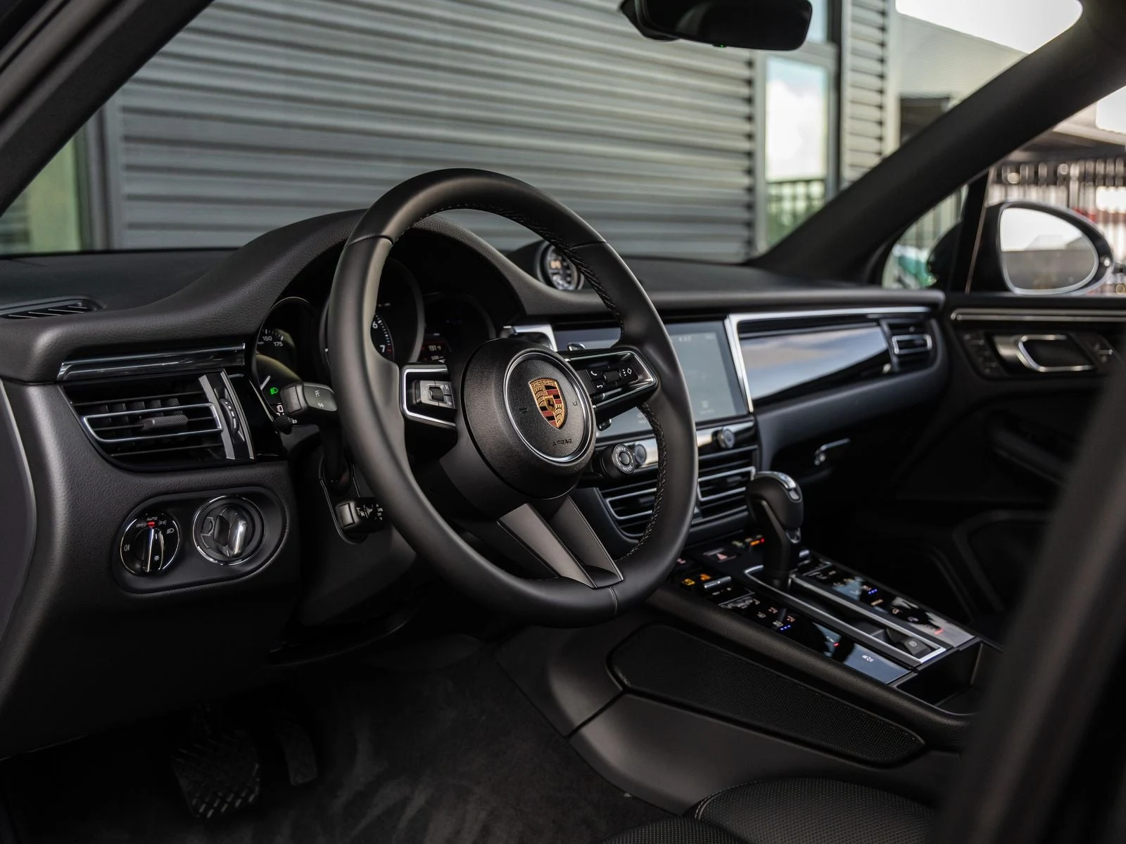 2026 Porsche Macan (95B), 4/20