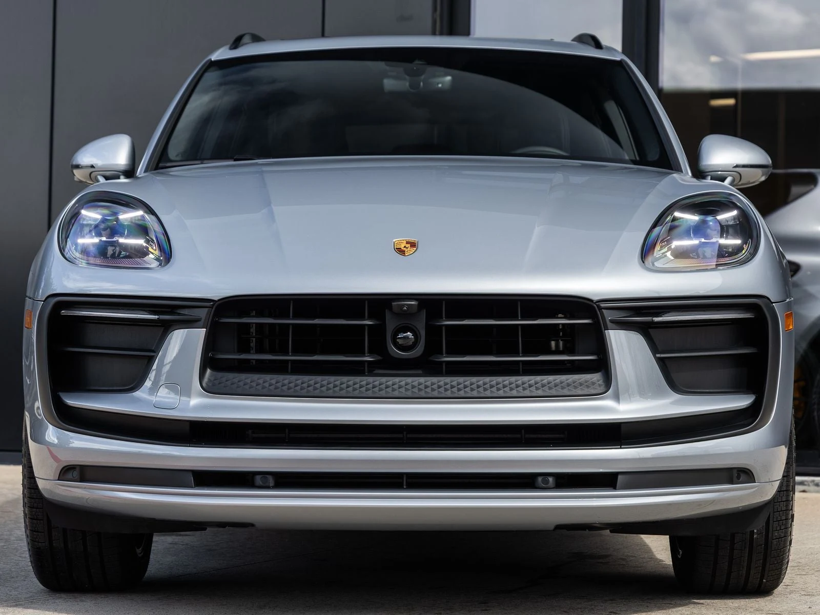 2026 Porsche Macan (95B), 8/20