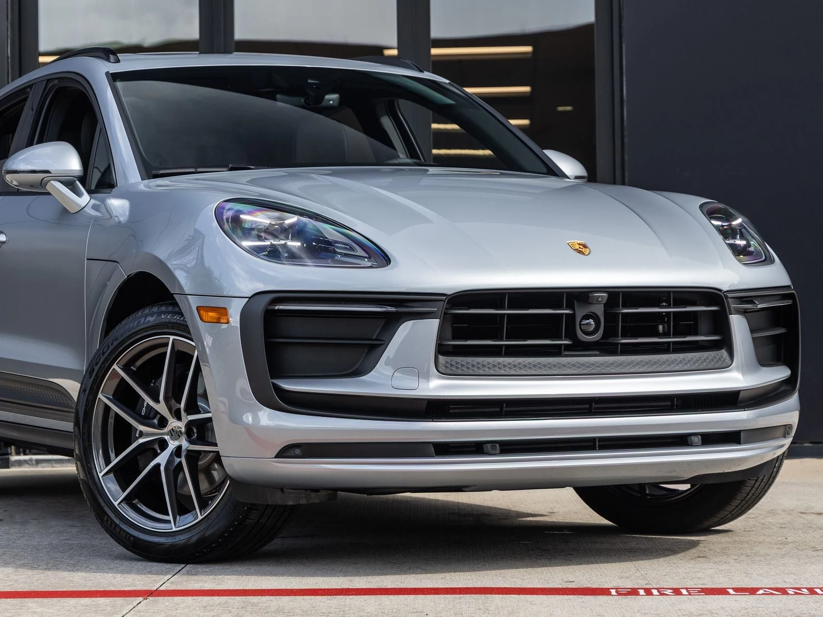 2026 Porsche Macan (95B), 9/20