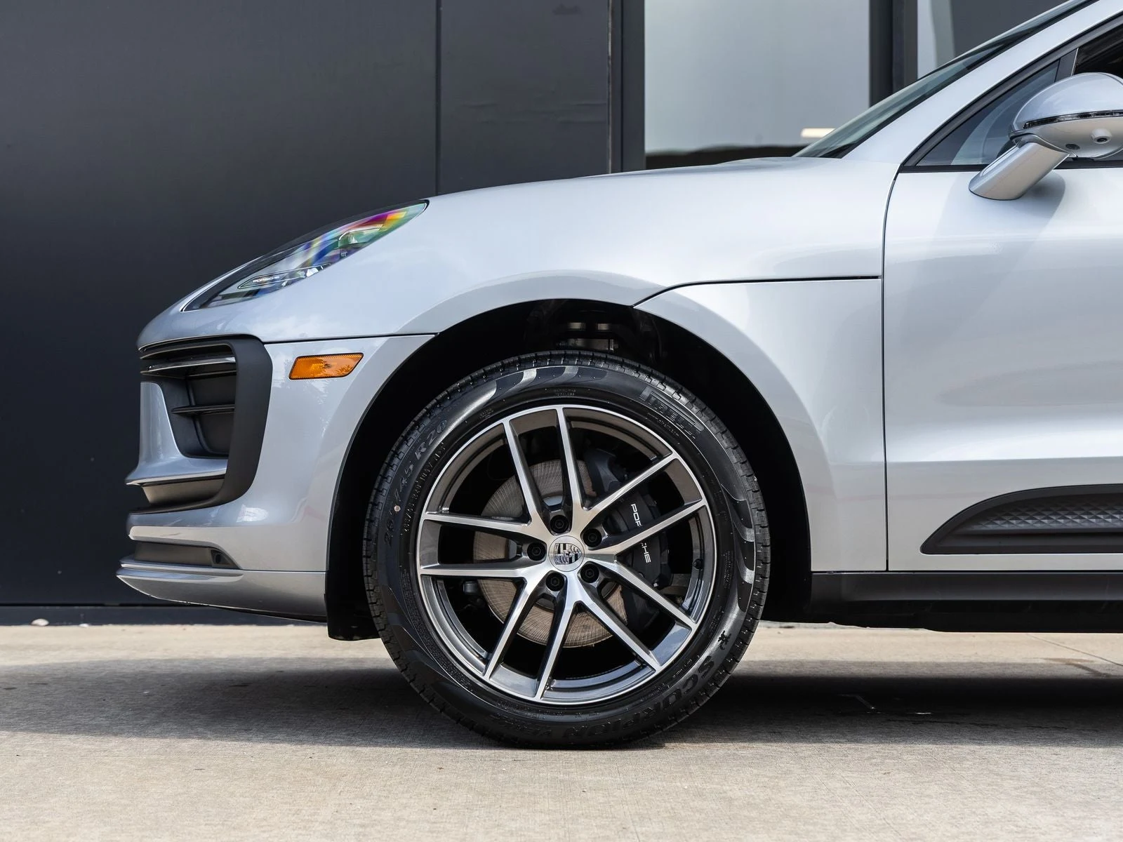 2026 Porsche Macan (95B), 13/20