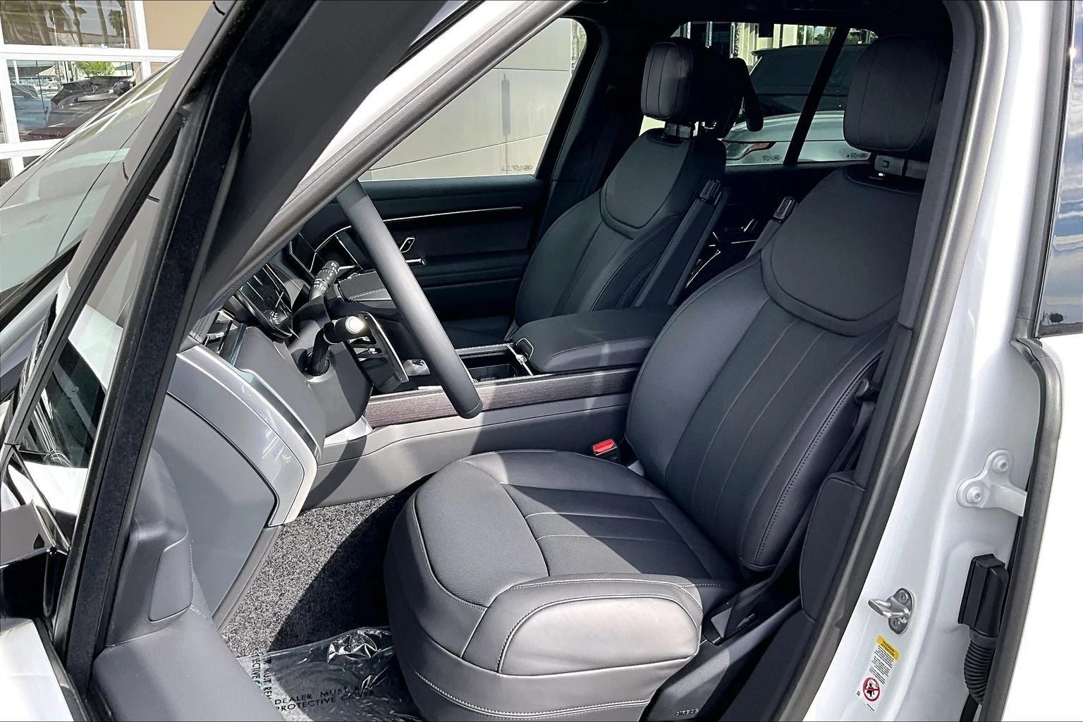 2026 Land Rover Range Rover Plug-In Hybrid SE (L460), 9/14
