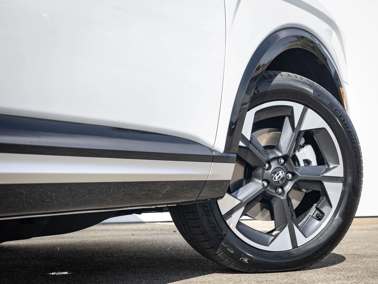 2027 Hyundai Palisade Hybrid Limited (LX3), 15/20