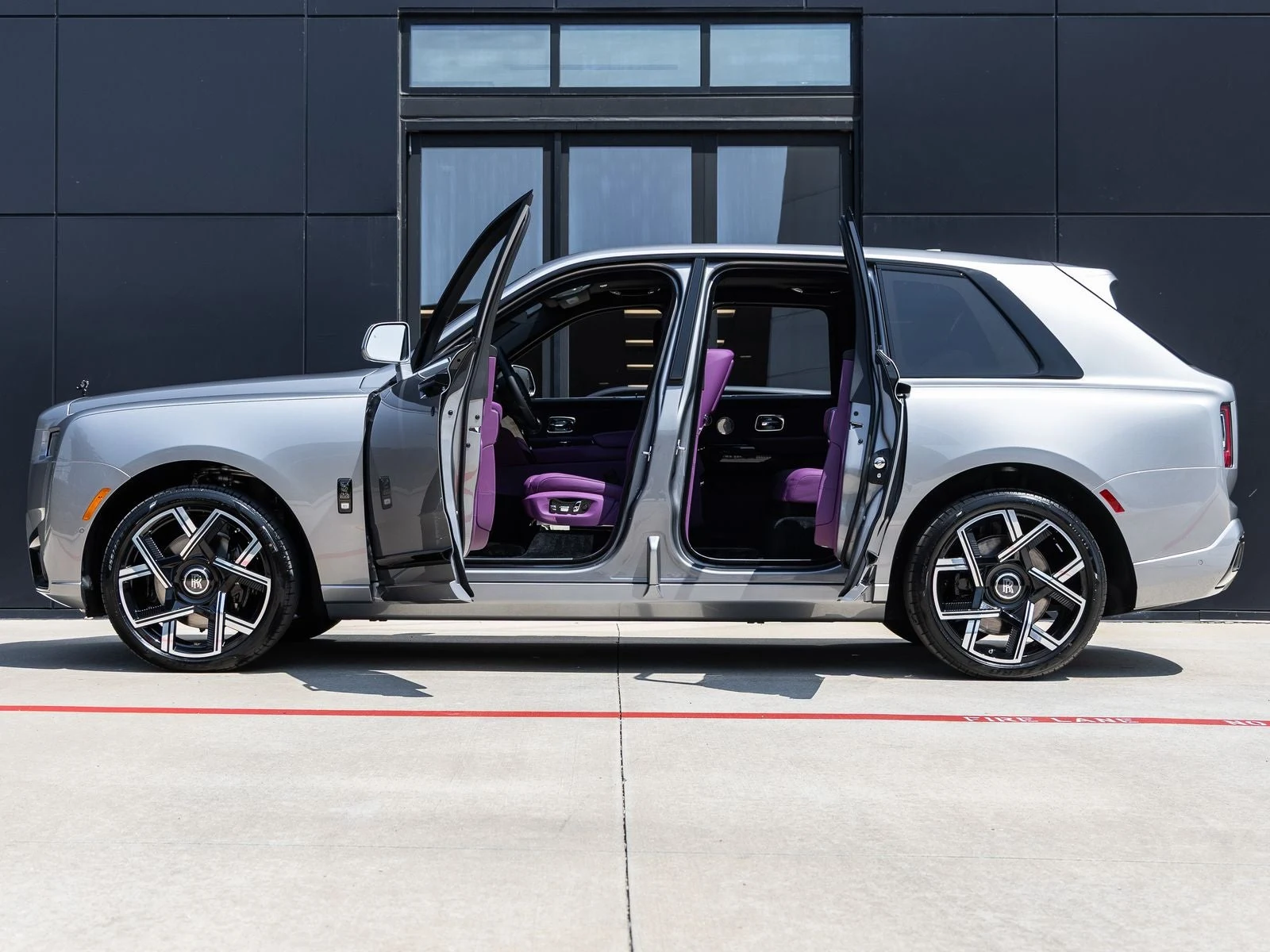 2027 Rolls-Royce Cullinan Black Badge Series II, 11/20