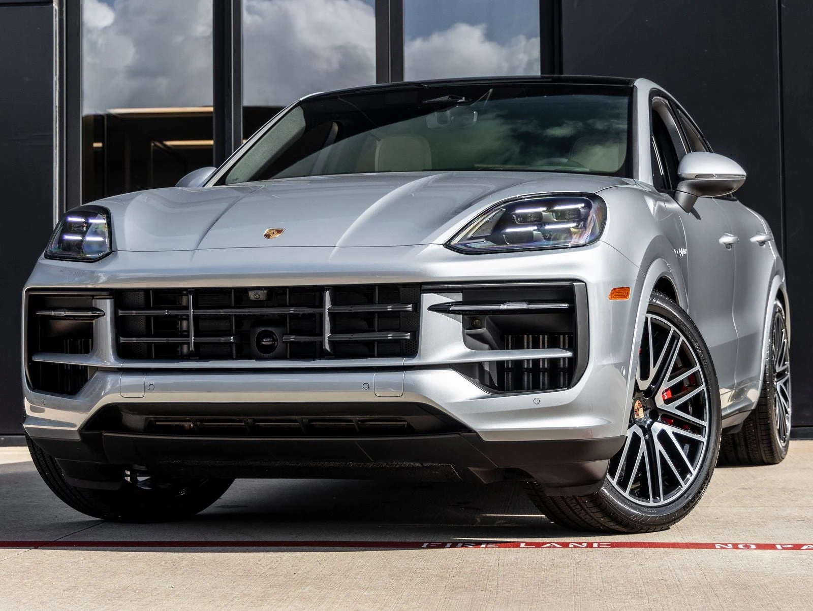 Porsche Cayenne S E-Hybrid Coupé (3rd Generation) · Dolomite Silver Metallic · Indigo Auto Group