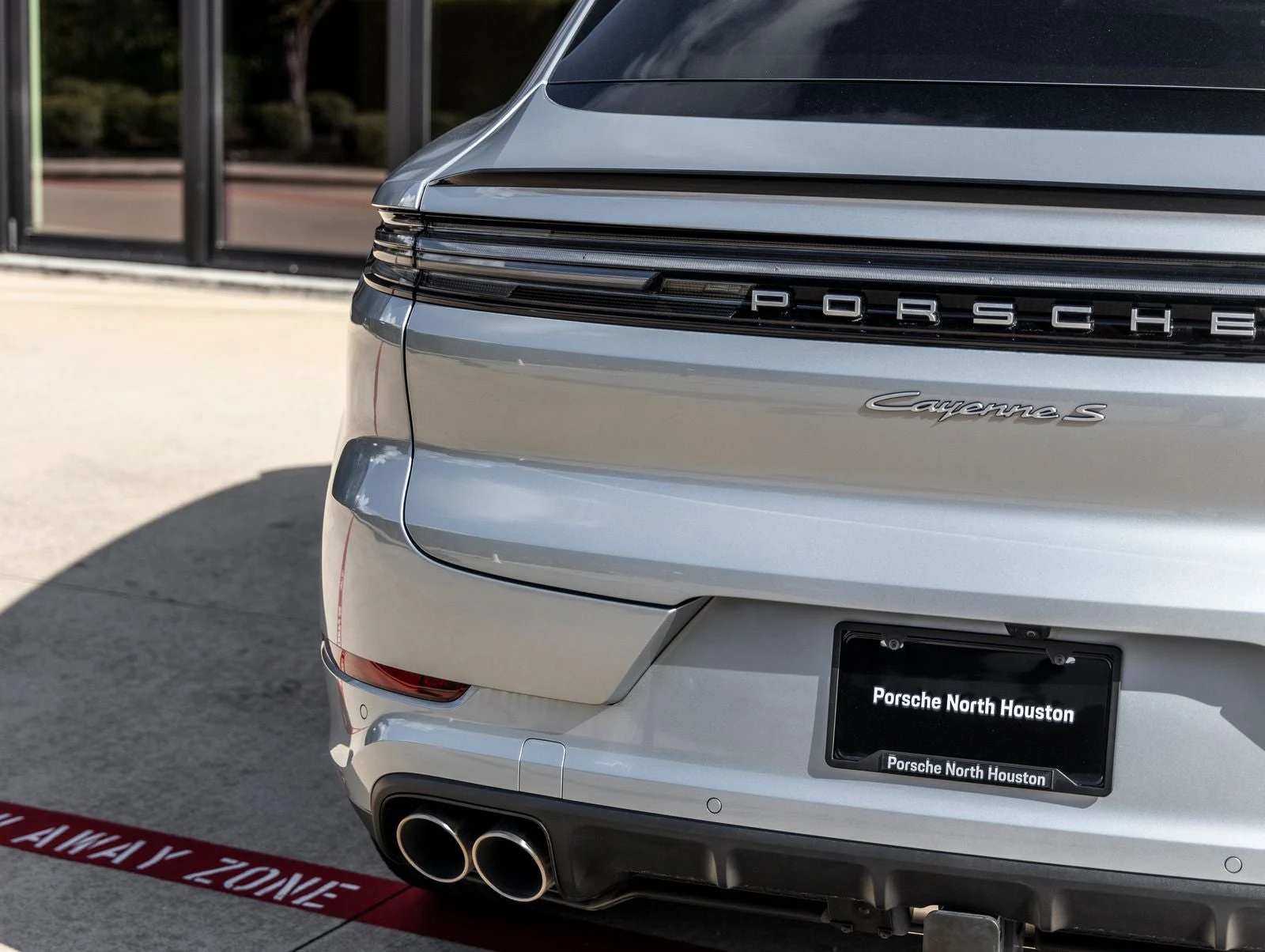 2026 Porsche Cayenne S E-Hybrid Coupé (3rd Generation), 13/20
