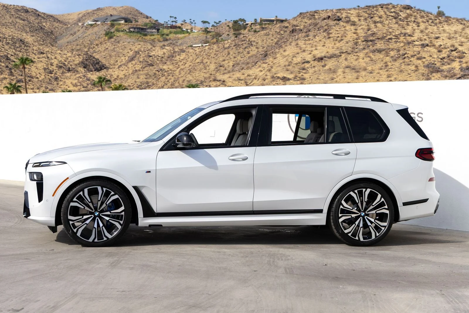 2027 BMW X7 M60i, 3/20