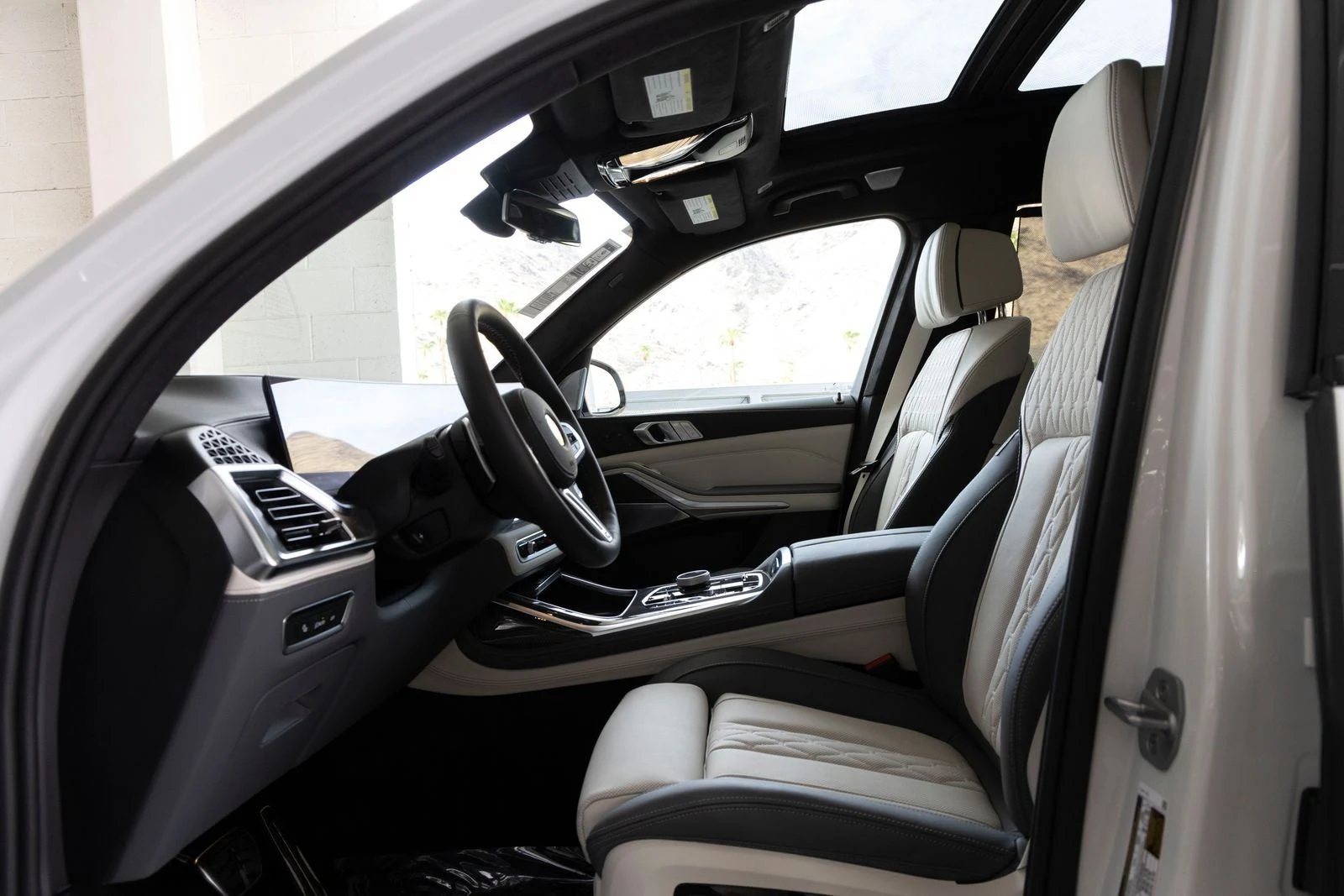 2027 BMW X7 M60i, 16/20