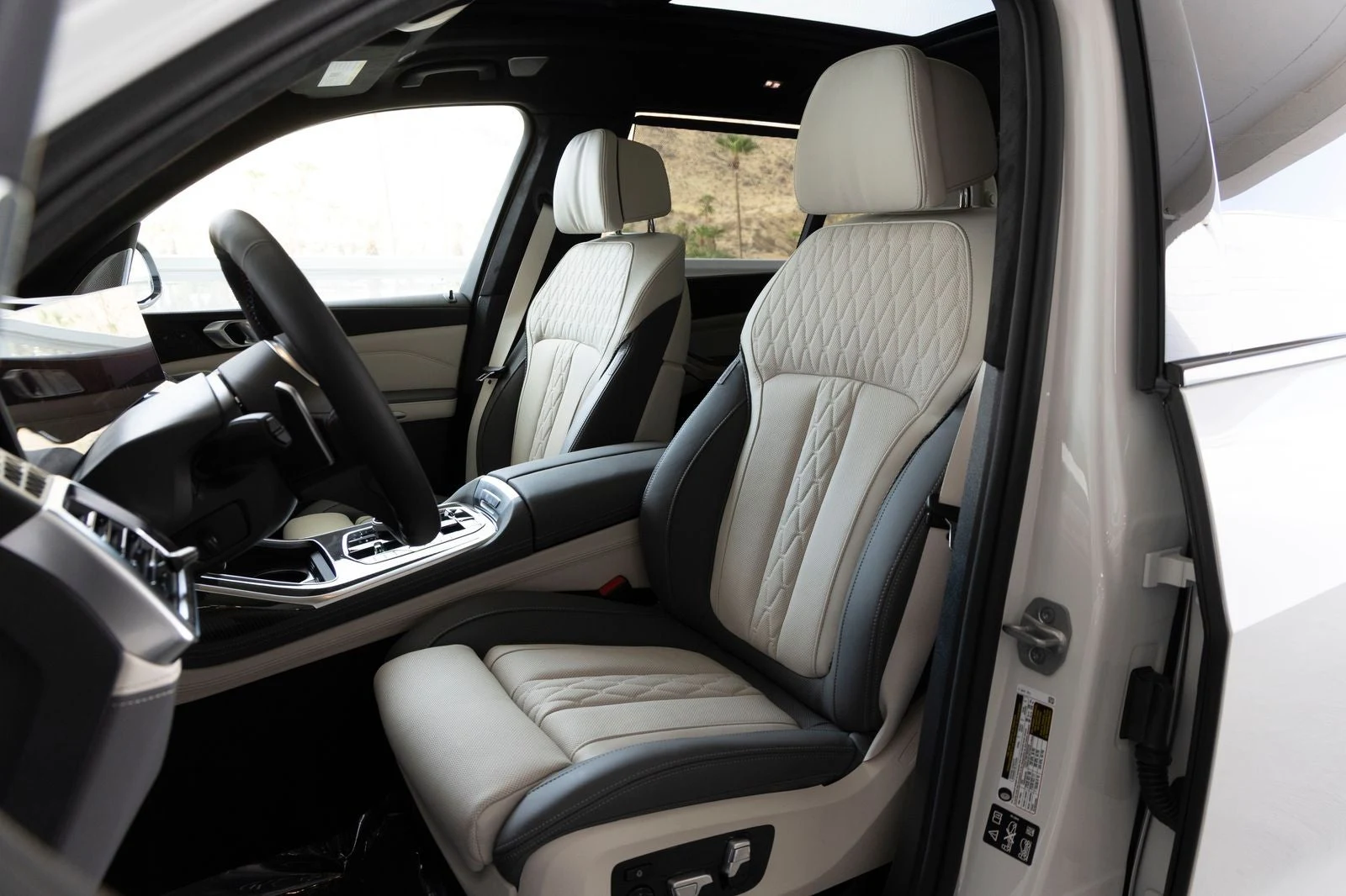 2027 BMW X7 M60i, 20/20