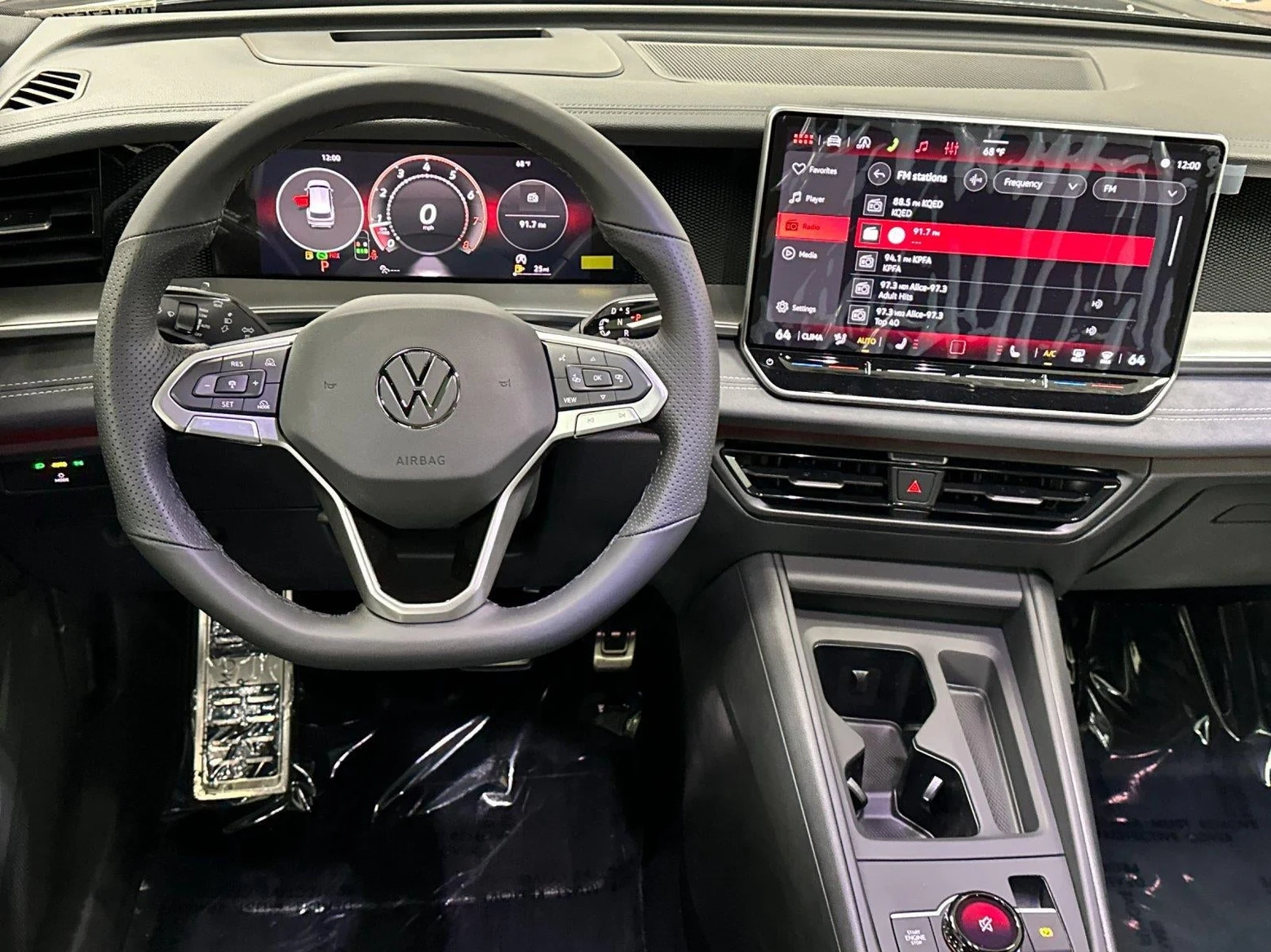 2026 Volkswagen Tiguan SE R-Line Black (3rd Generation North America), 13/20