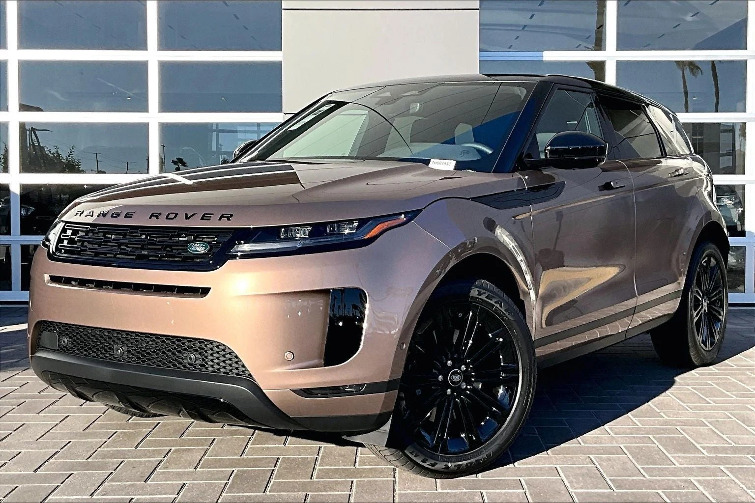 Land Rover Range Rover Evoque S (L551) · Corinthian Bronze Metallic · Indigo Auto Group