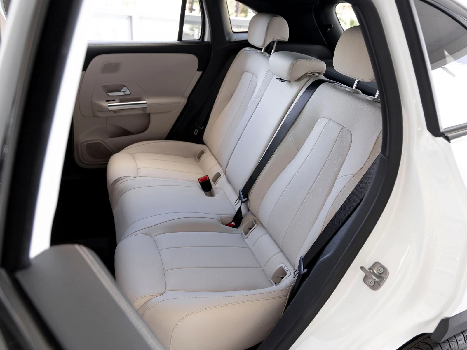 2026 Mercedes-Benz GLA 250 (H247), 19/20
