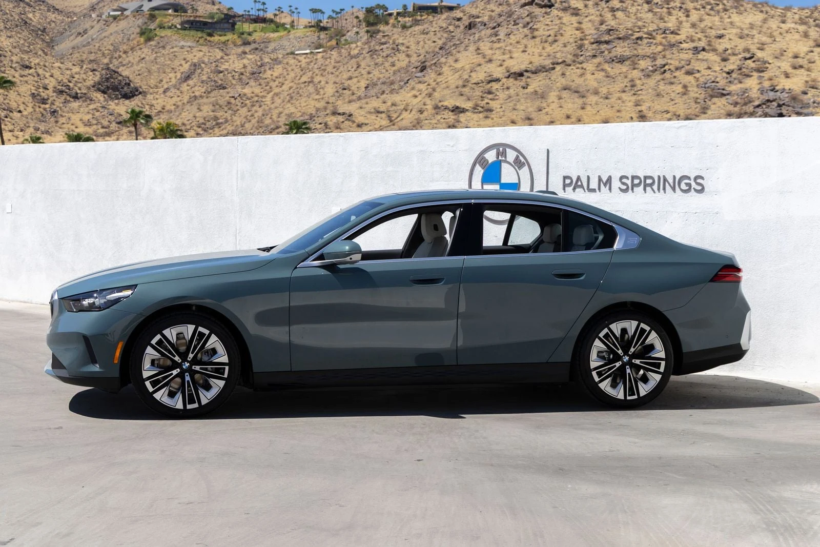 2027 BMW i5 eDrive40 (G60), 3/20