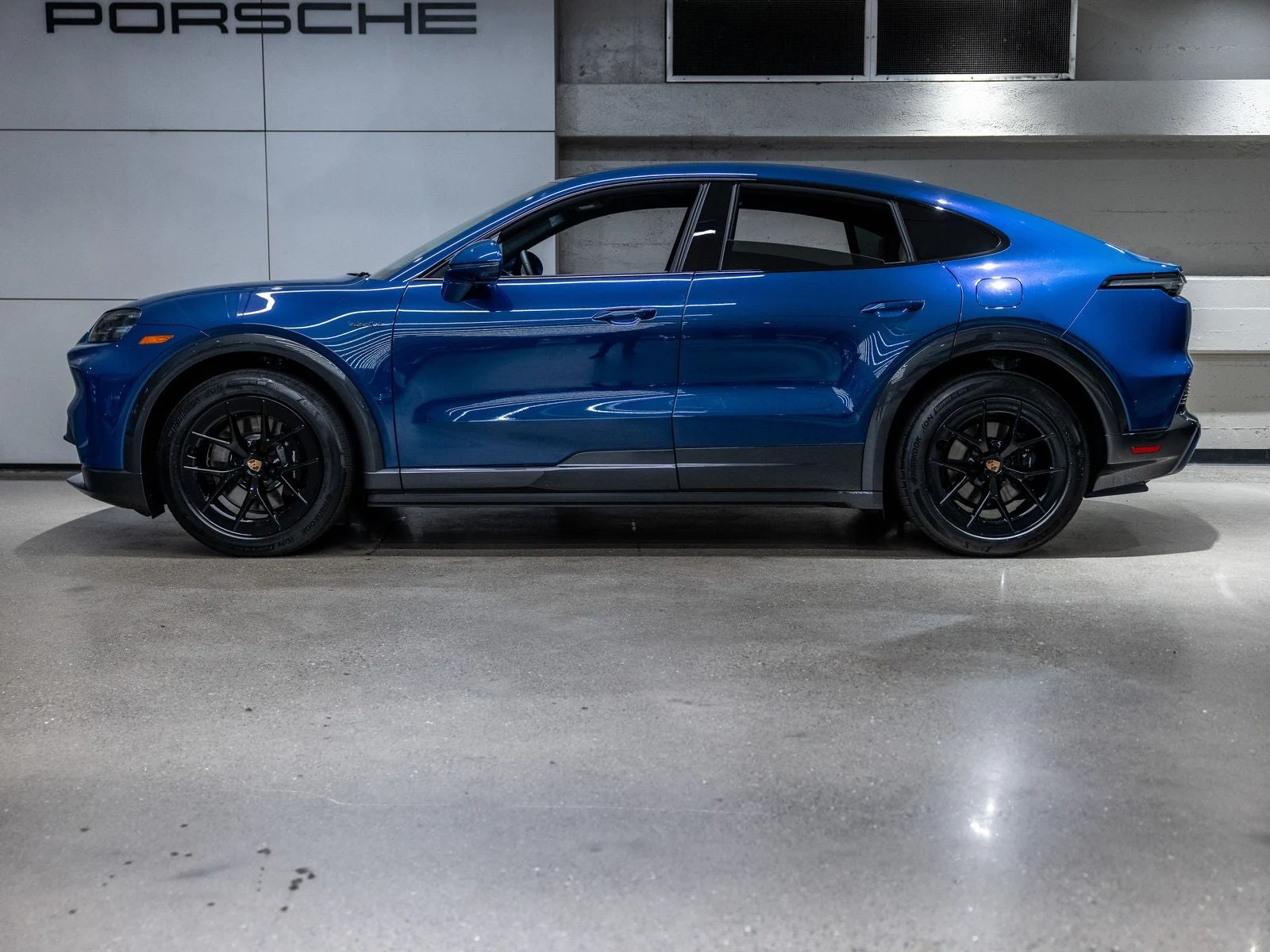 2026 Porsche Cayenne S Coupé Electric (E4), 2/20