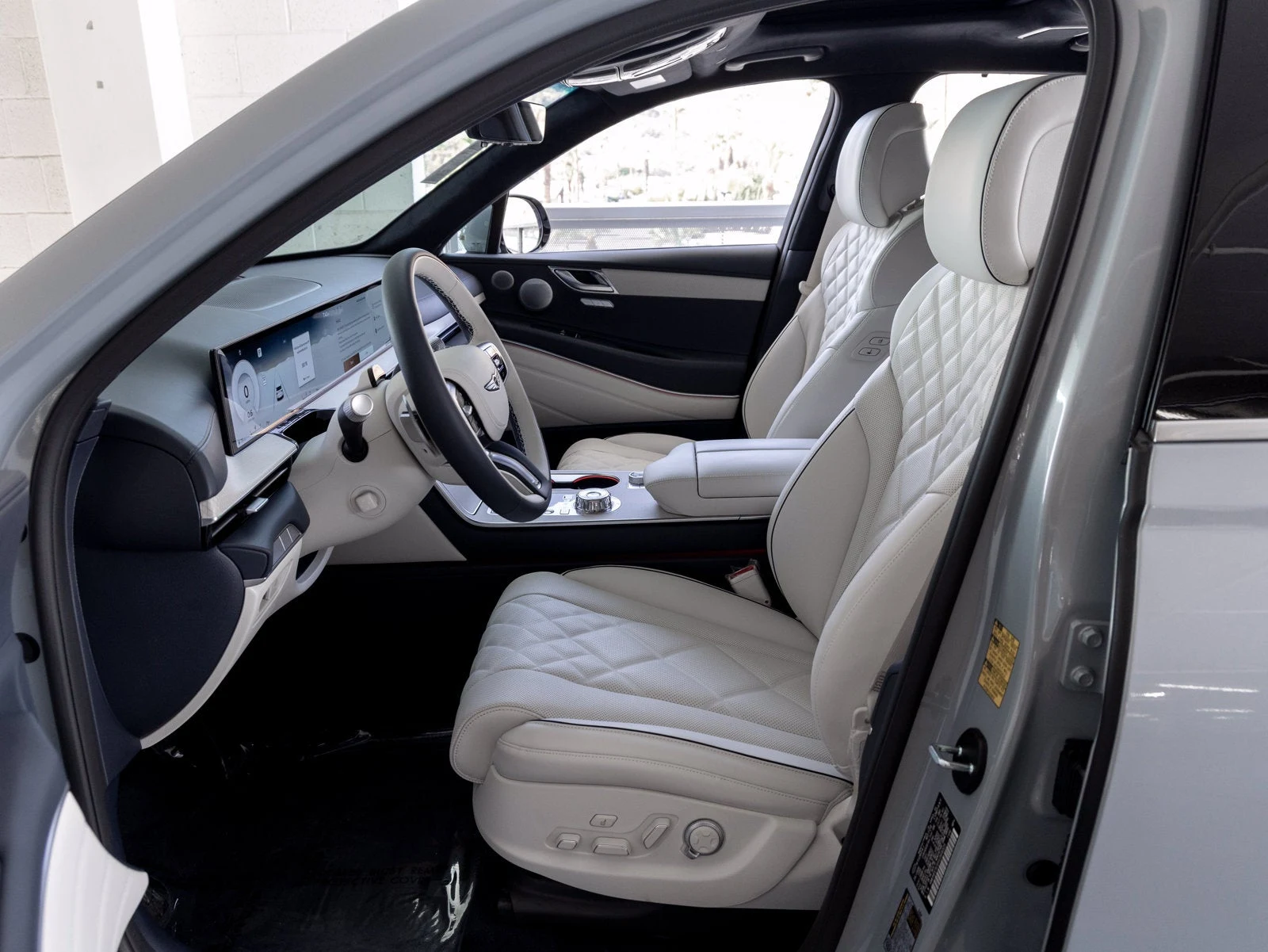 2027 Genesis GV80 3.5T Prestige (JX1), 11/20