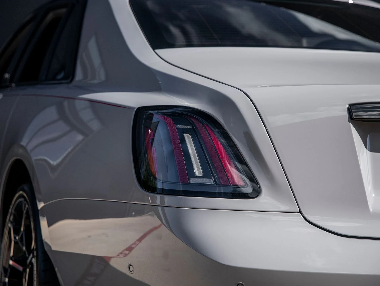 2027 Rolls-Royce Ghost Black Badge Series II, 14/20
