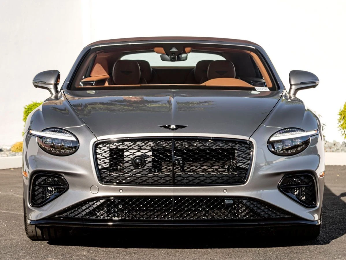 2026 Bentley Continental GTC V8 High Performance Hybrid (4th Generation), 8/20