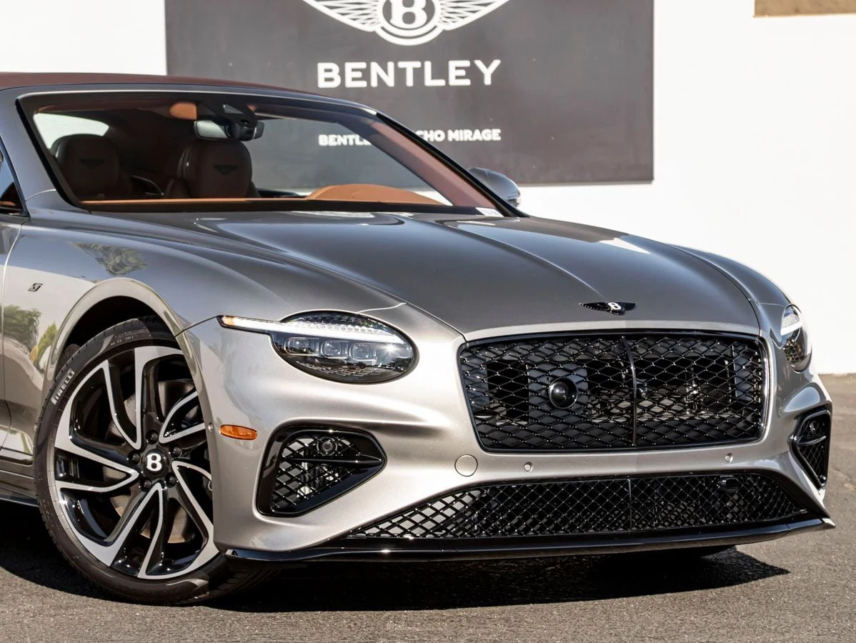 2026 Bentley Continental GTC V8 High Performance Hybrid (4th Generation), 10/20