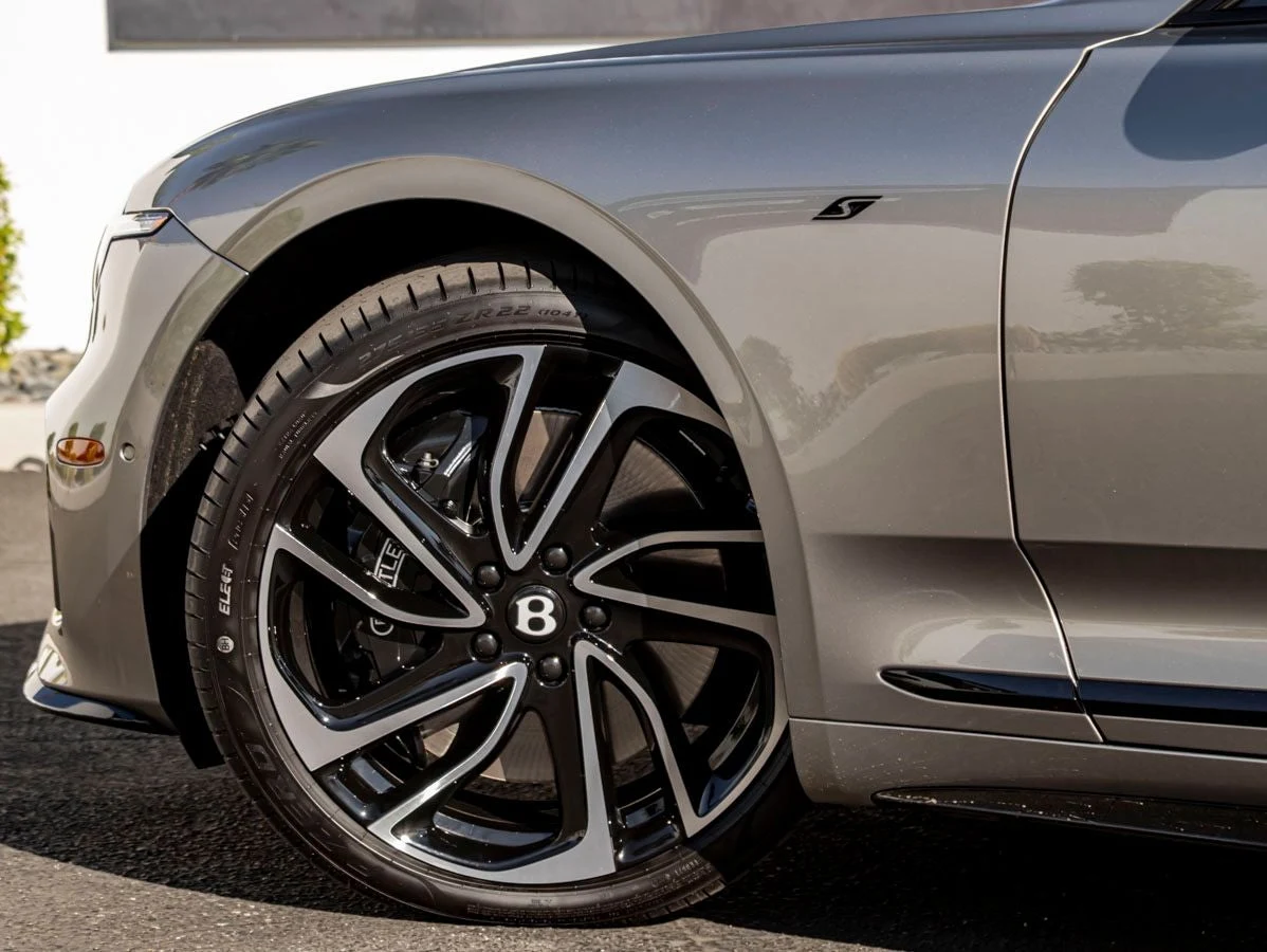 2026 Bentley Continental GTC V8 High Performance Hybrid (4th Generation), 16/20