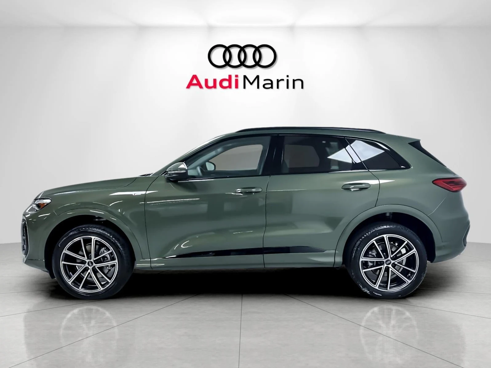 2026 Audi Q5 Premium Plus (GU), 2/20
