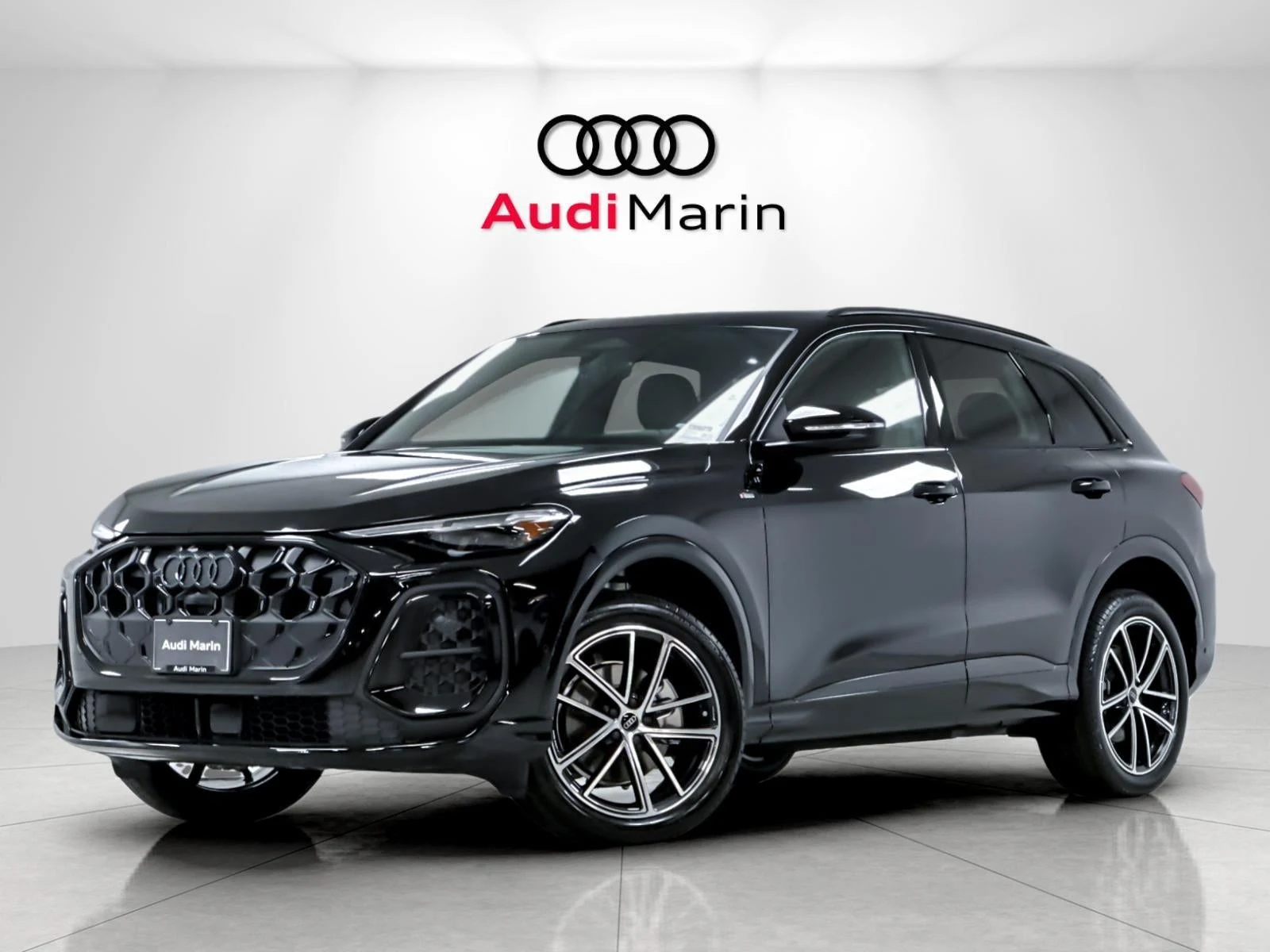 Audi Q5 Premium Plus (GU) · Mythos Black Metallic · Indigo Auto Group