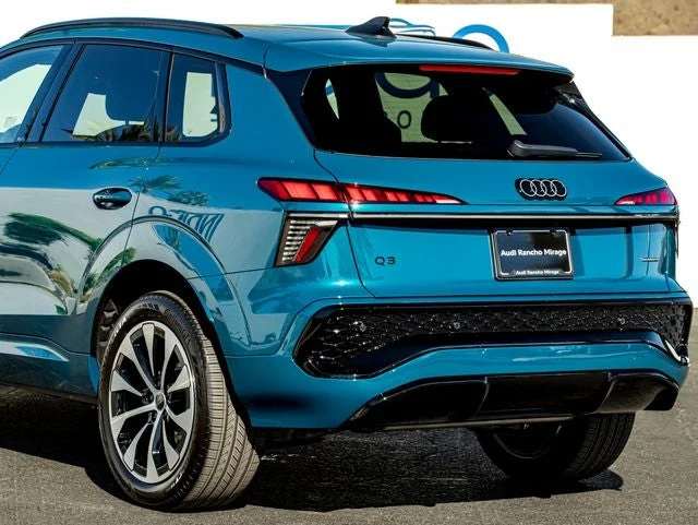 2026 Audi Q3 S line quattro (FJ), 8/20