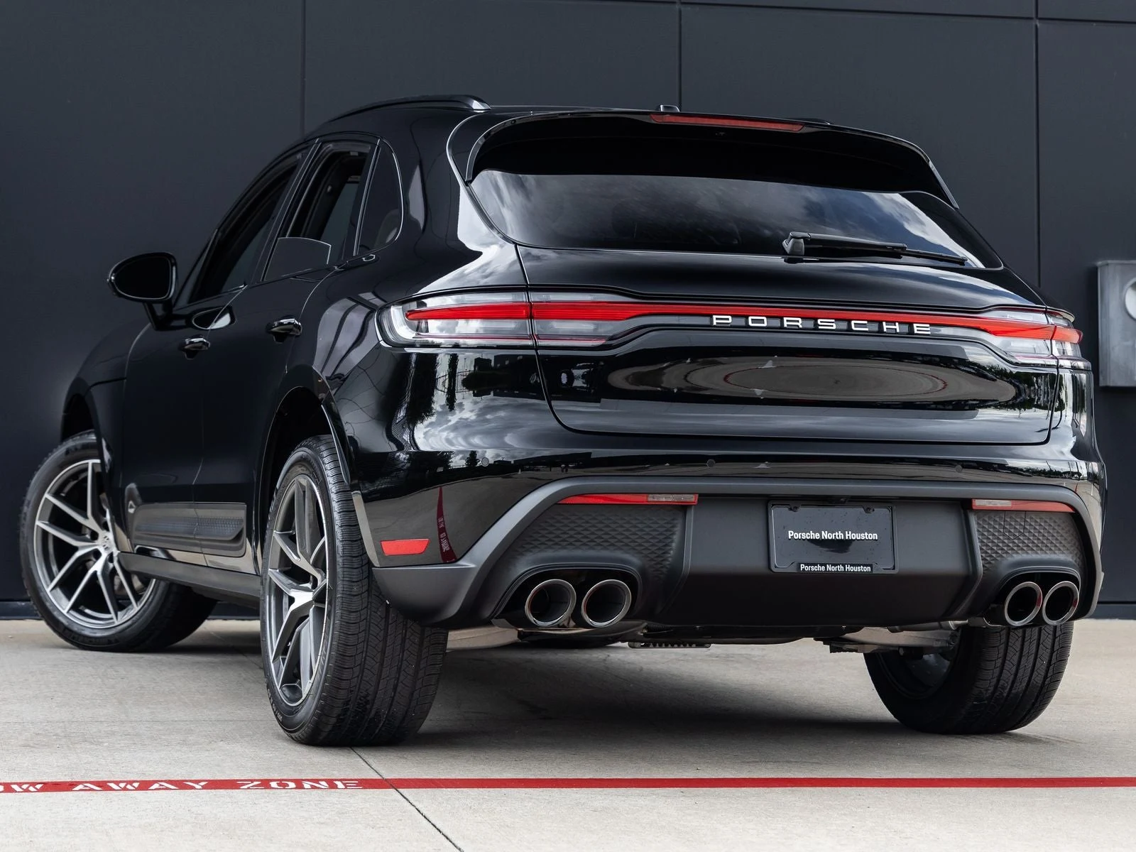 2026 Porsche Macan (95B), 3/20