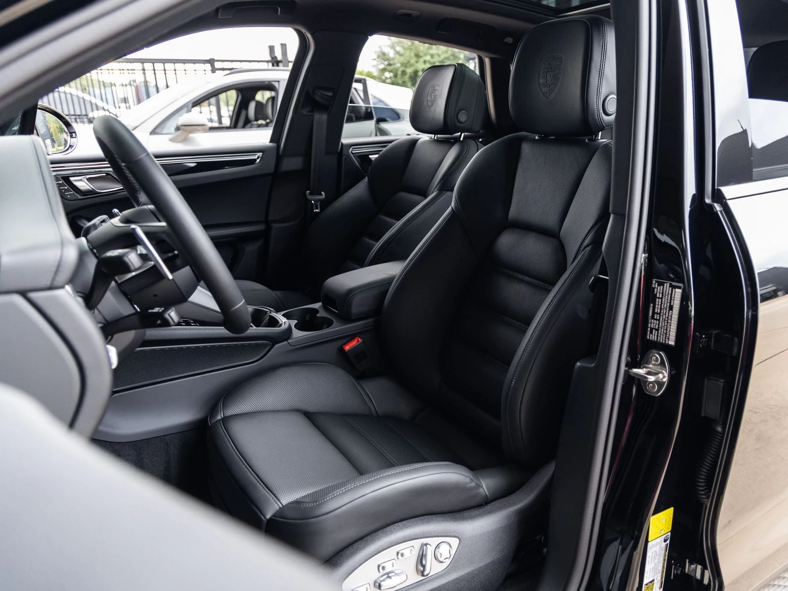 2026 Porsche Macan (95B), 5/20